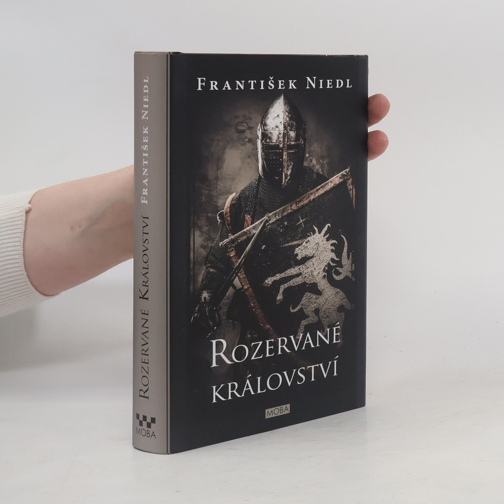 František Niedl Rozervané království
