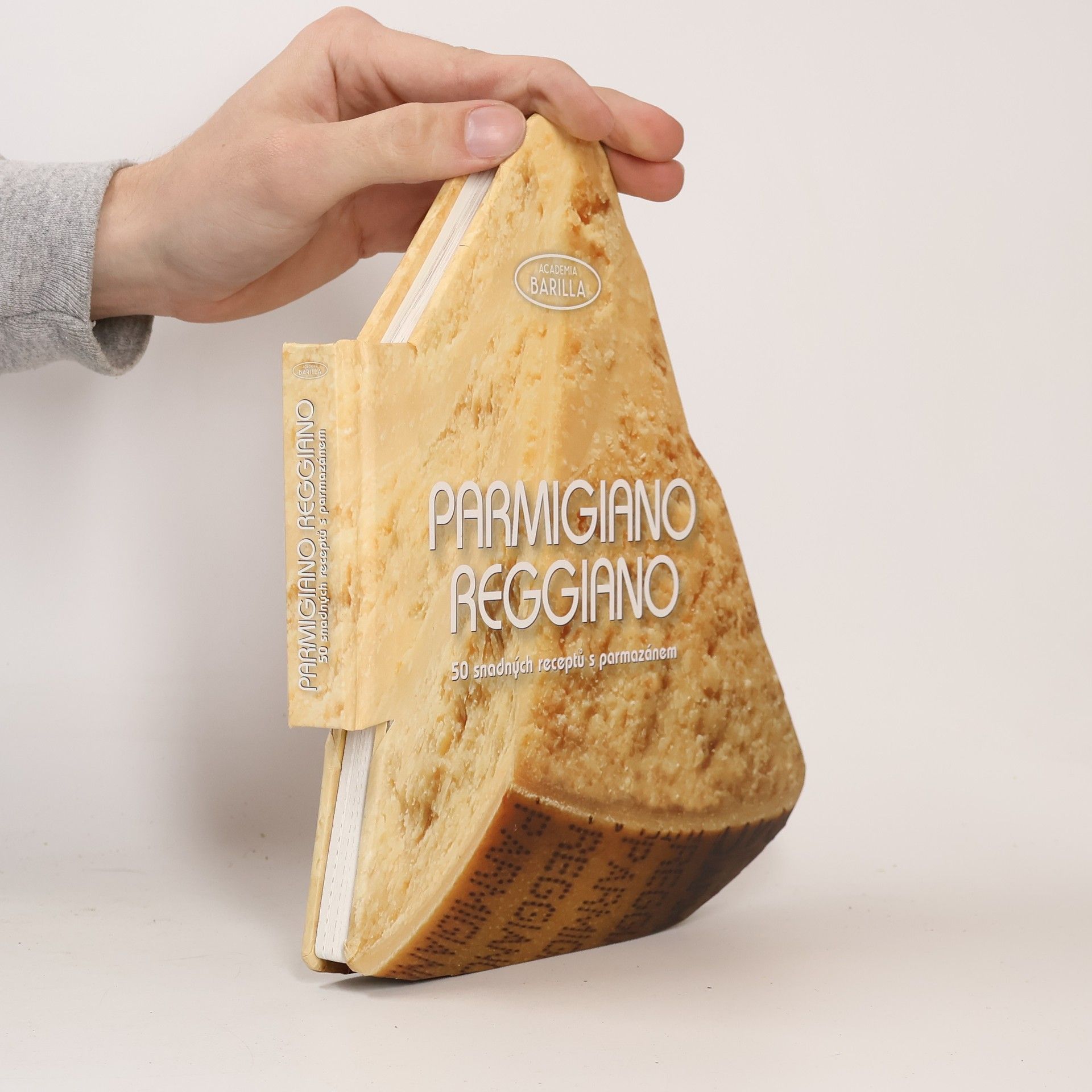 Mario Grazia Parmigiano Reggiano - 50 snadných receptů s parmazánem