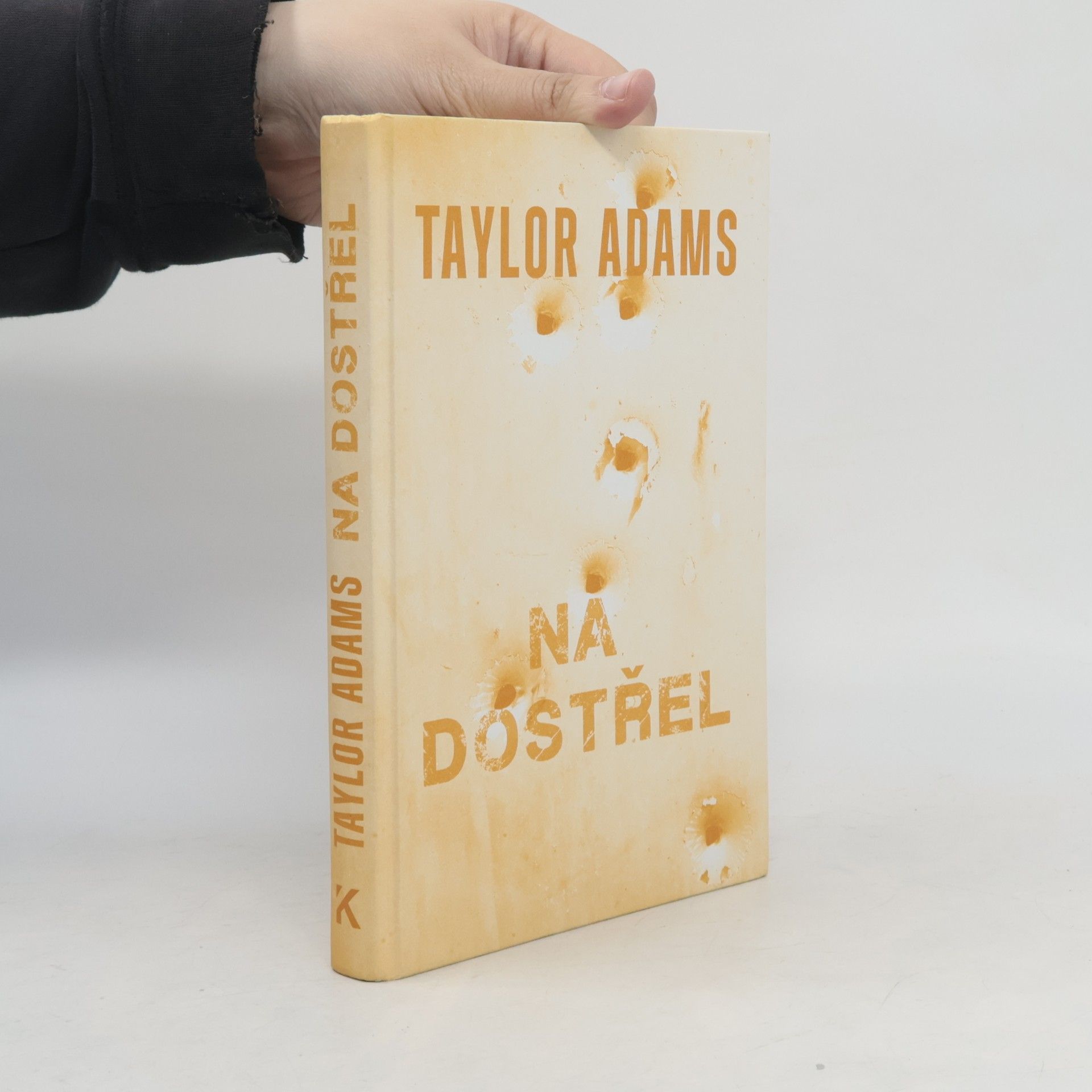 Taylor Adams Na dostřel
