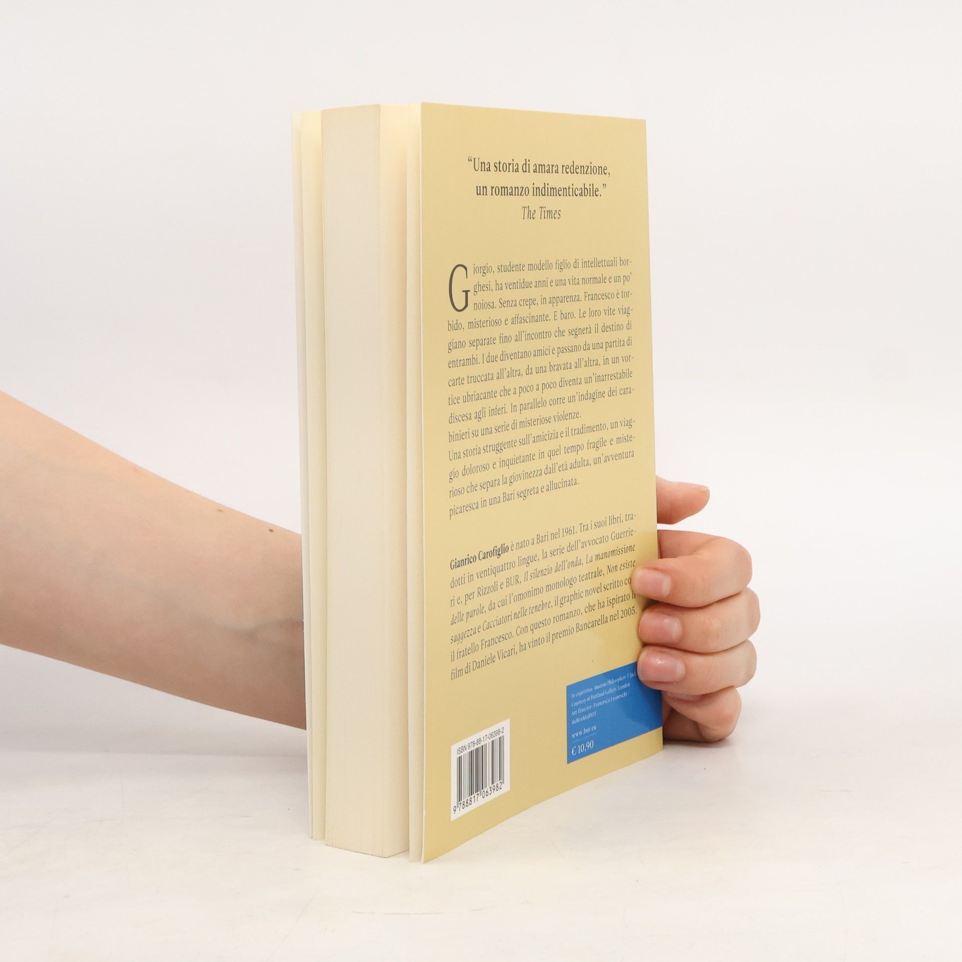 Gianrico Carofiglio Il Passato è una terra straniera. Die Vergangenheit ist ein gefährliches Land, italienische Ausgabe