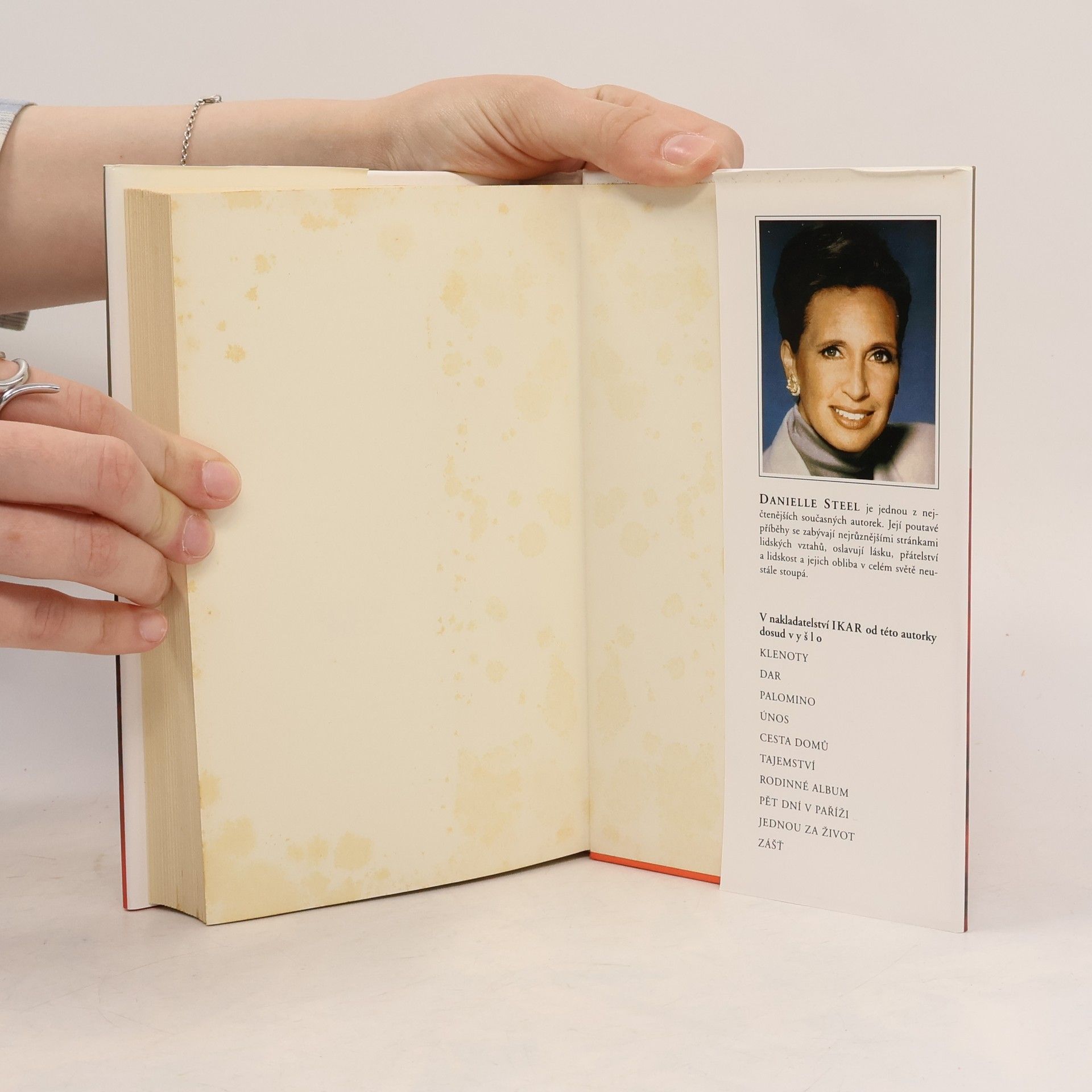 Danielle Steel Lásku, ne válku