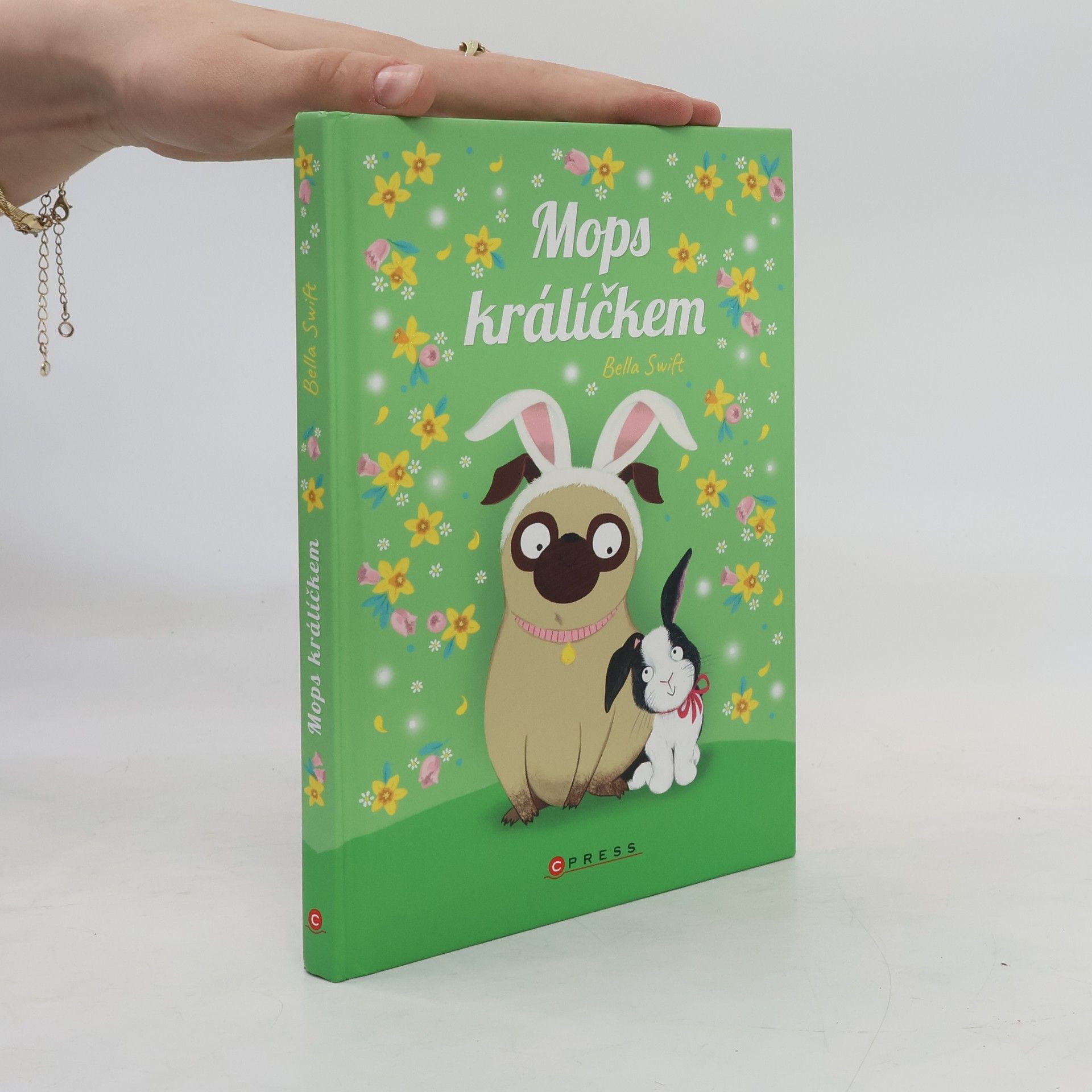 Bella Swift Mops králíčkem