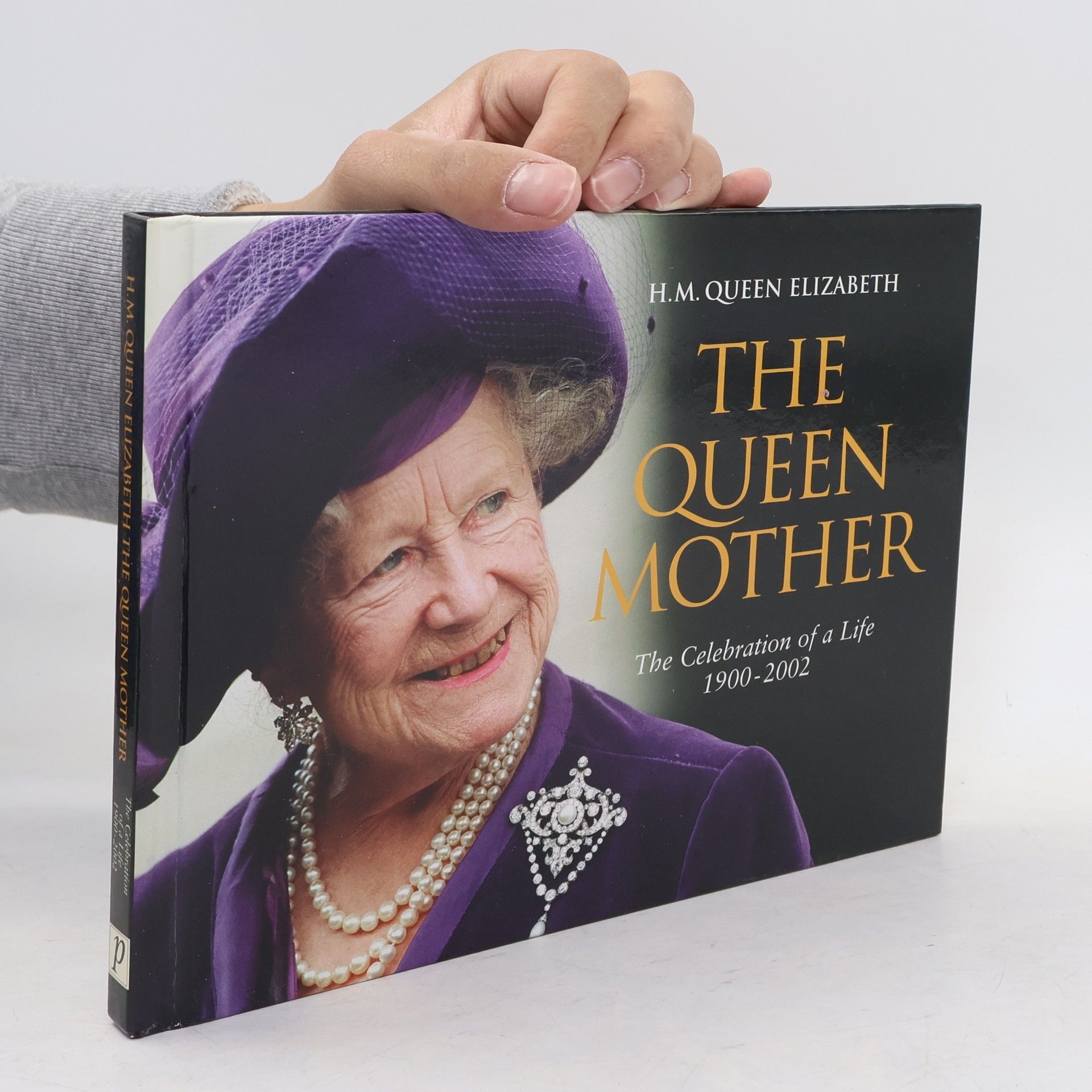 Karen Sullivan The Queen Mother. The Celebration of a Life 1900-2002