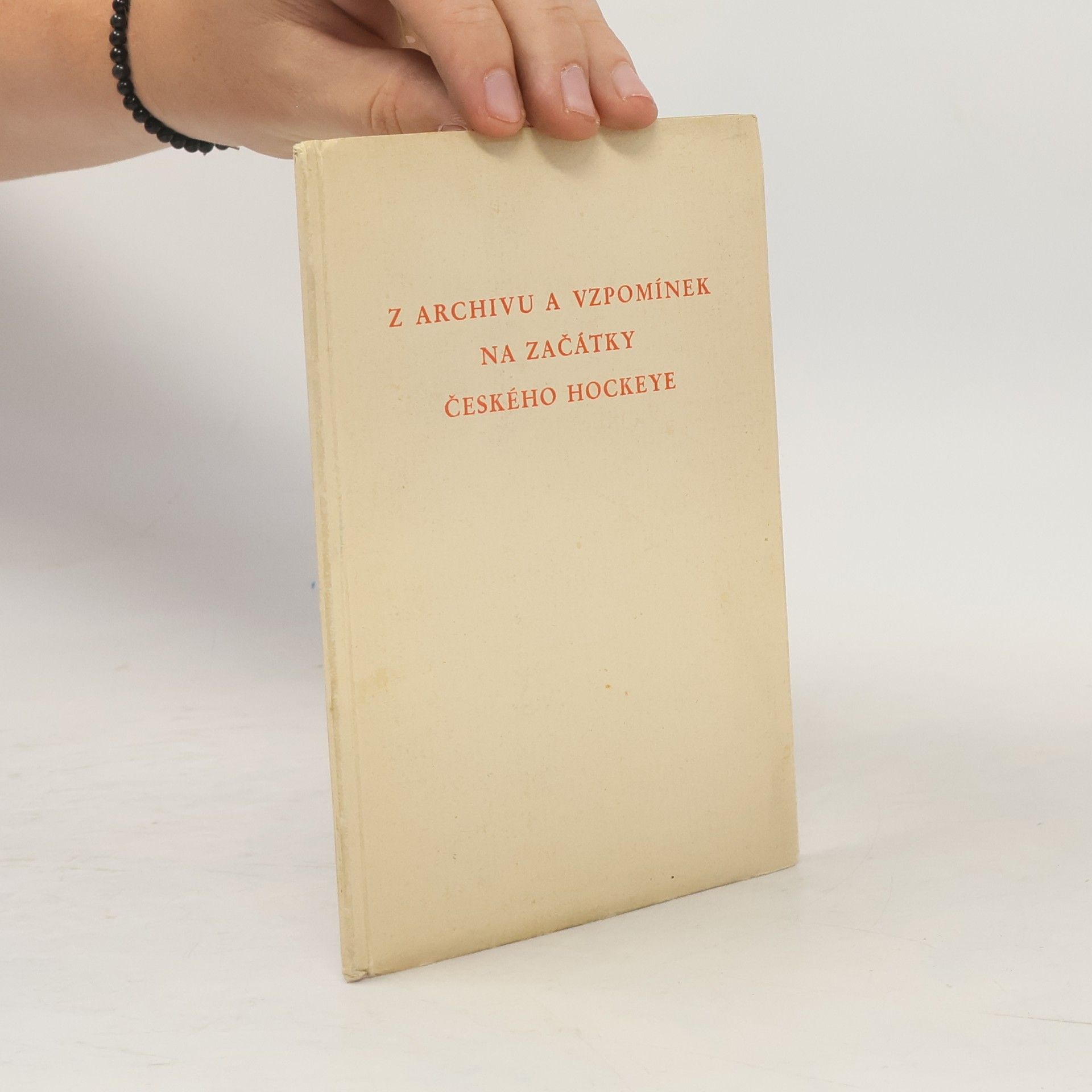 Autorenkollektiv Z archivu a vzpomínek na začátky českého hockeye