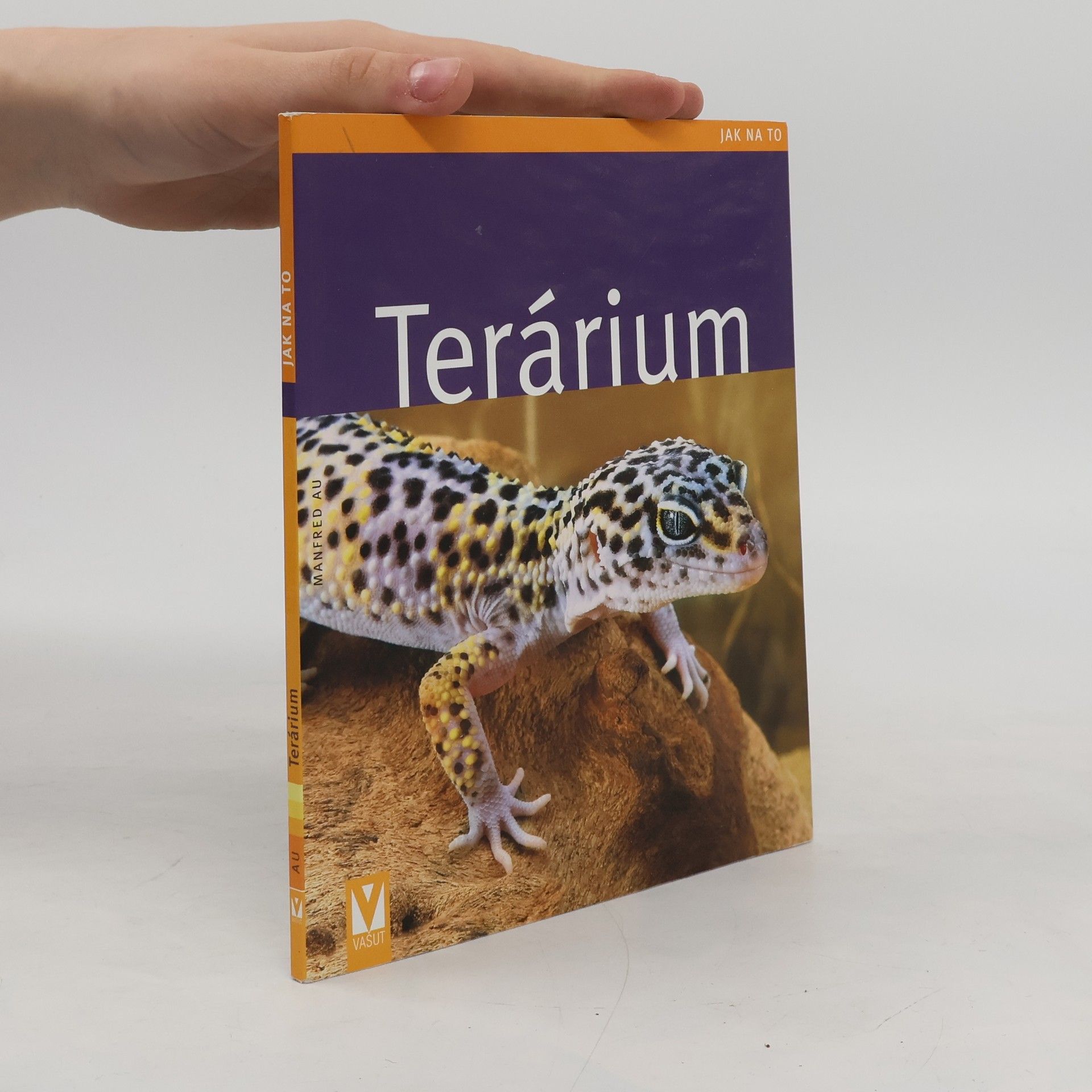 Manfred Au Terárium