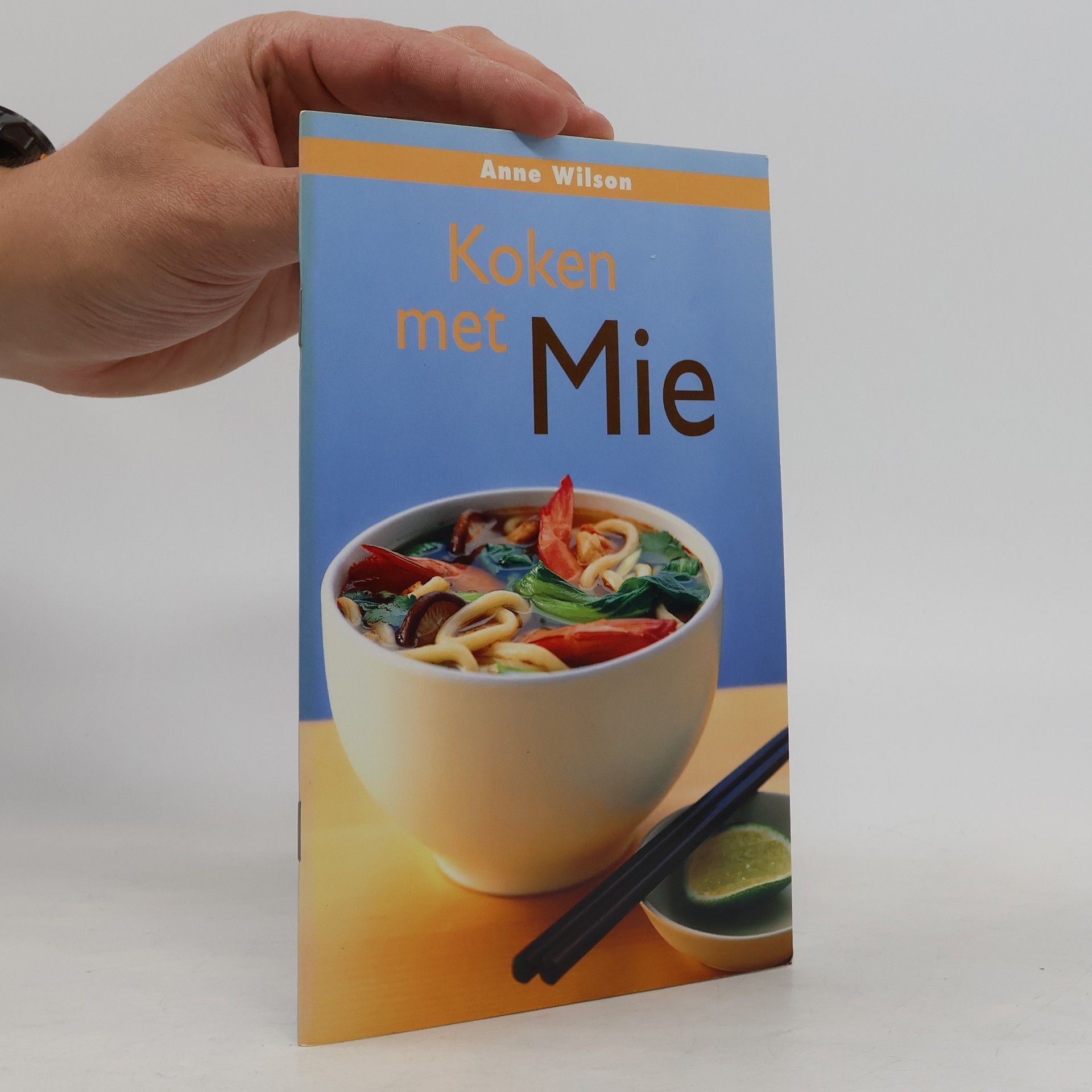 Anne Wilson Koken met mie