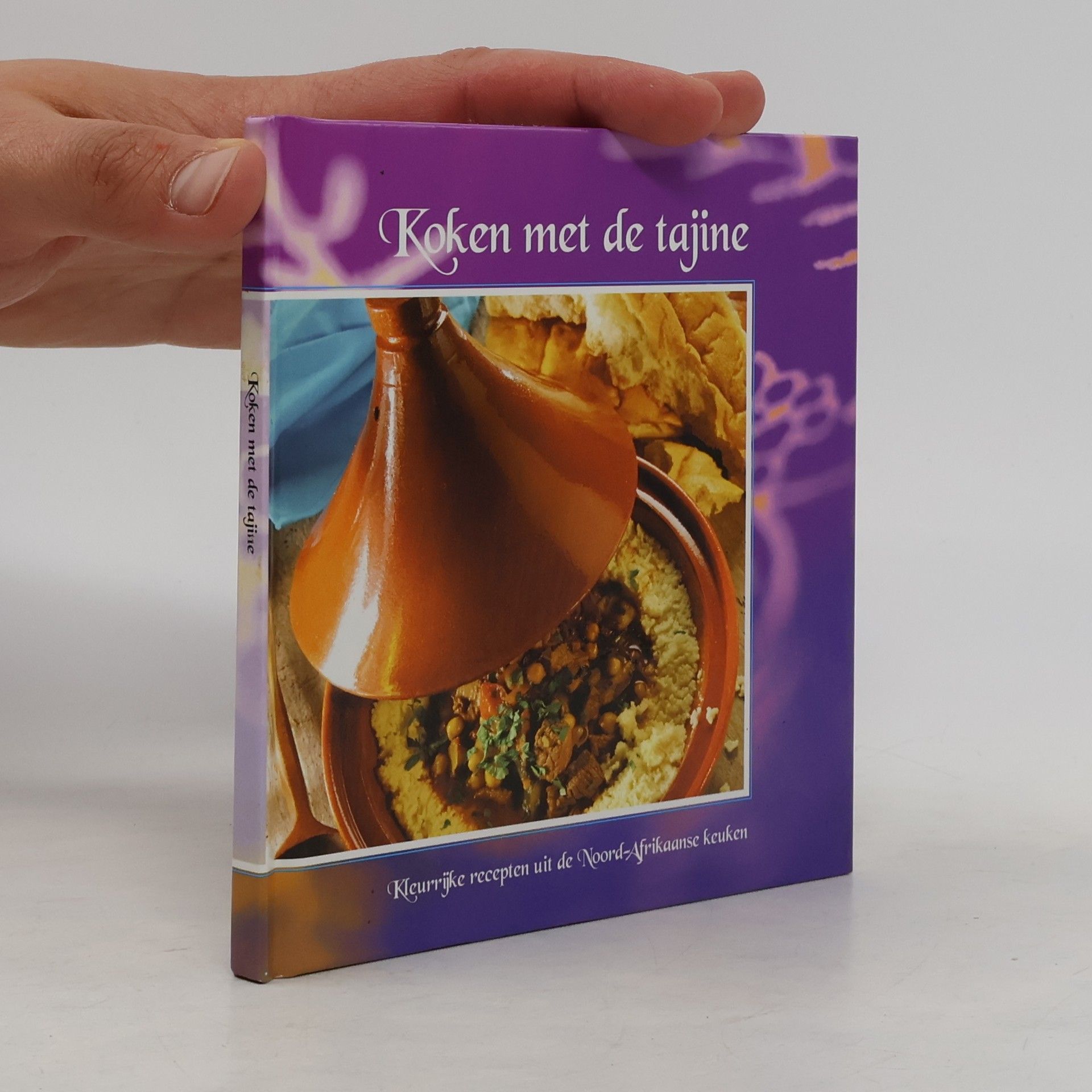 Leo M. Mierlo Koken met de tajine