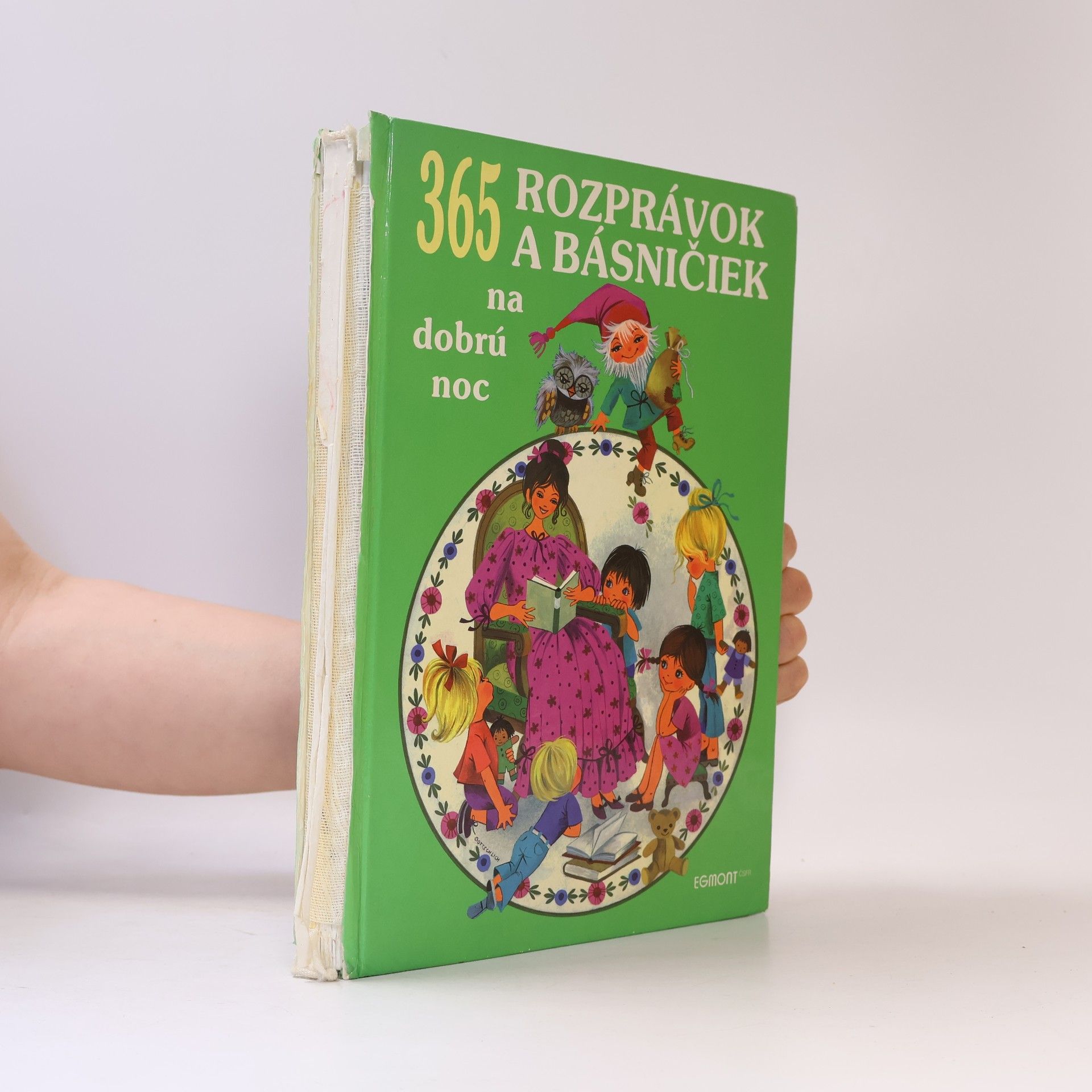 Valéria Malíková 365 rozprávok a básničiek na dobrú noc