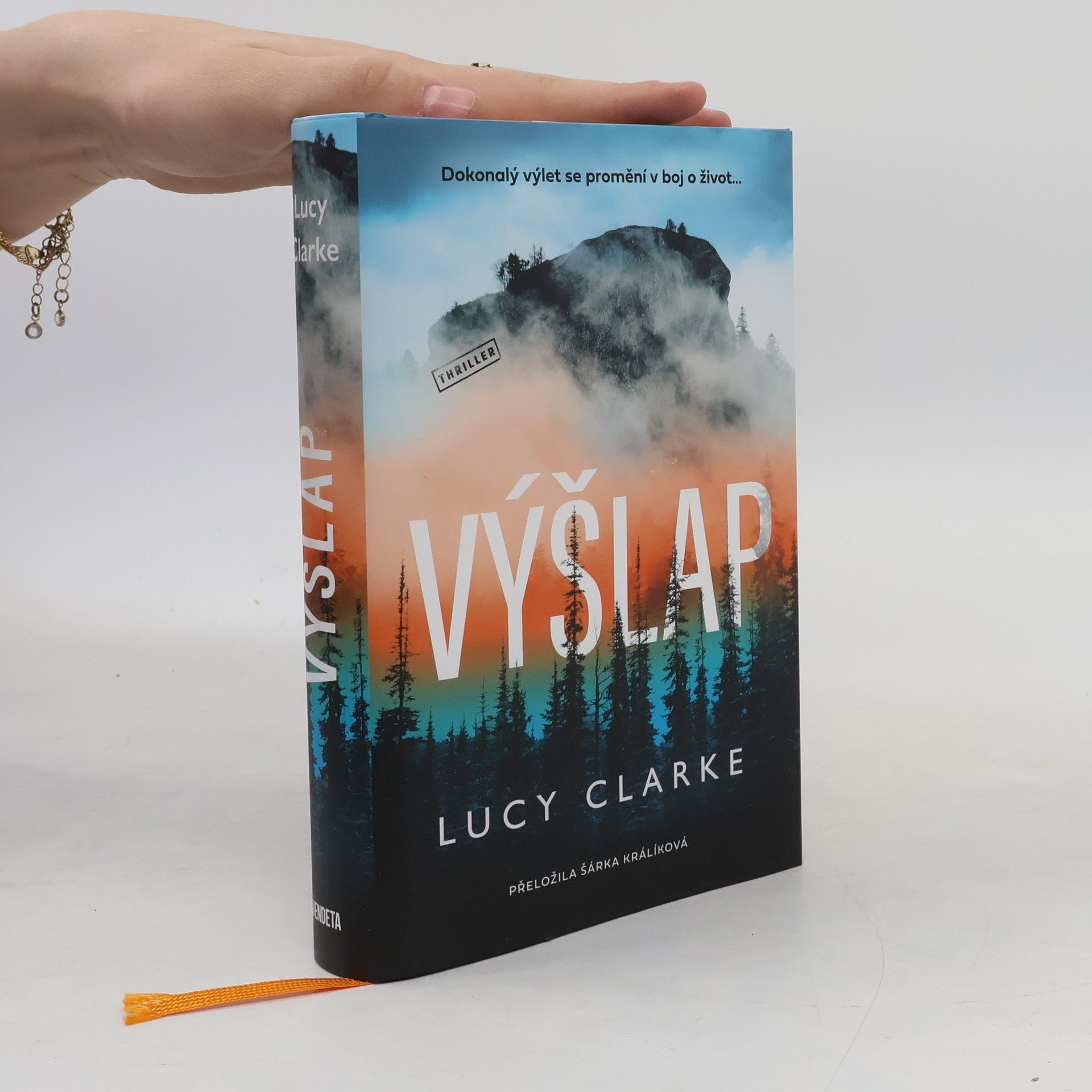 Lucy Clarke Výšlap