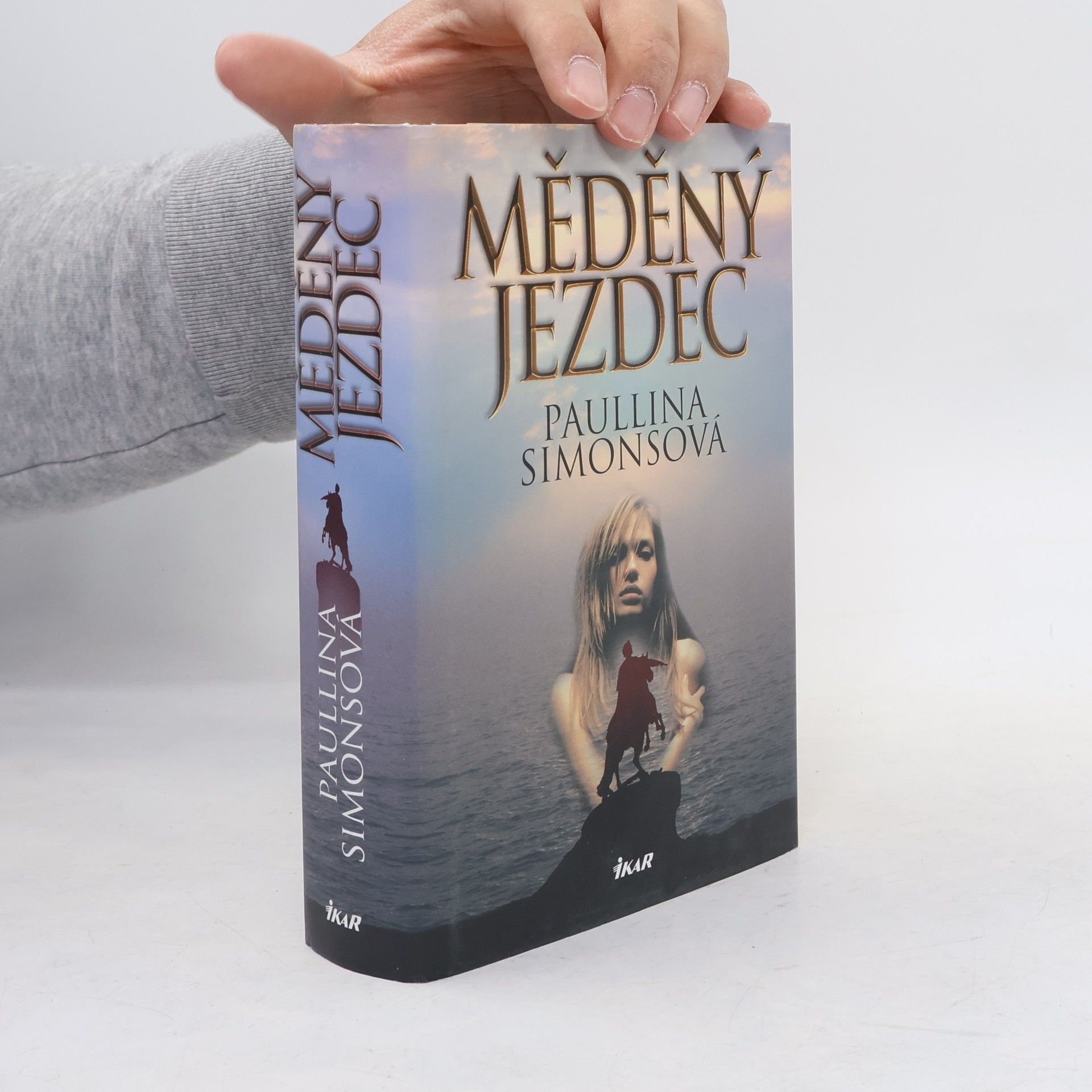 Paullina Simons Měděný jezdec