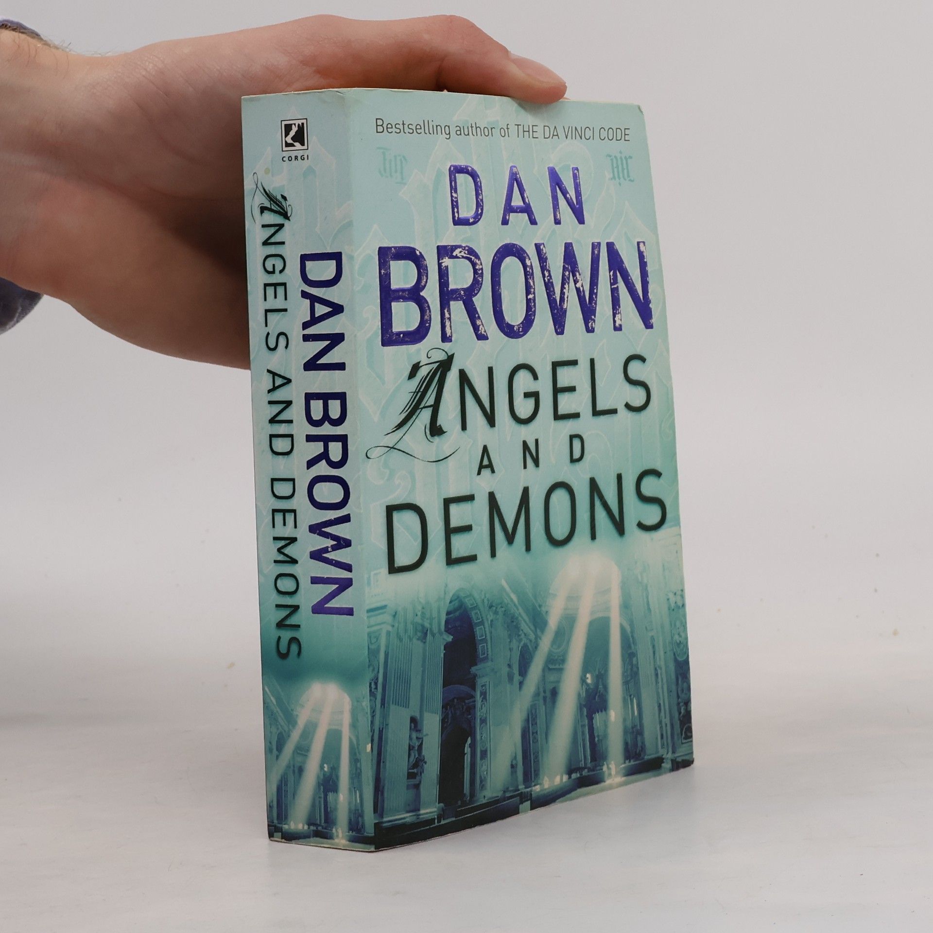Dan Brown Angels and Demons