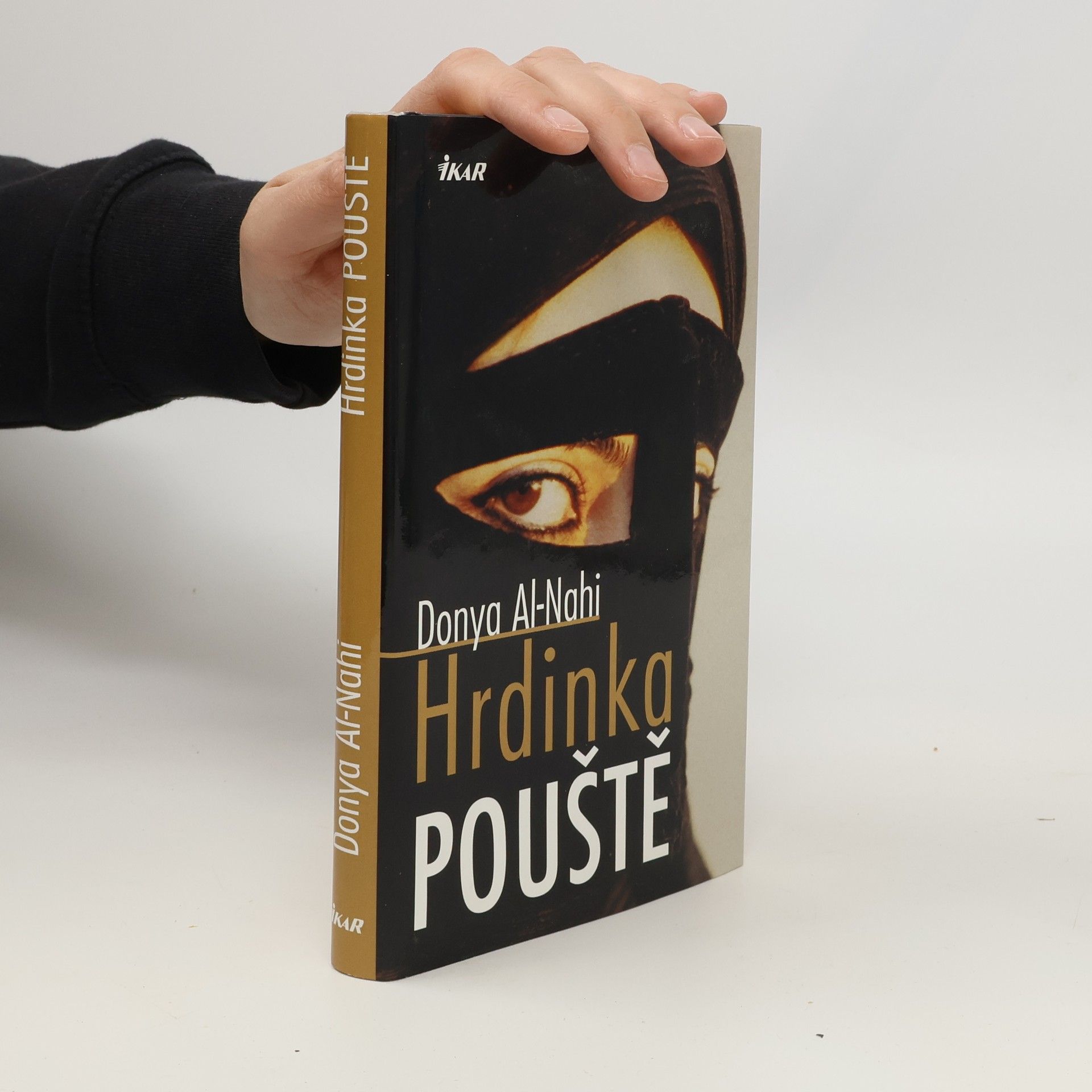Hrdinka pouště
