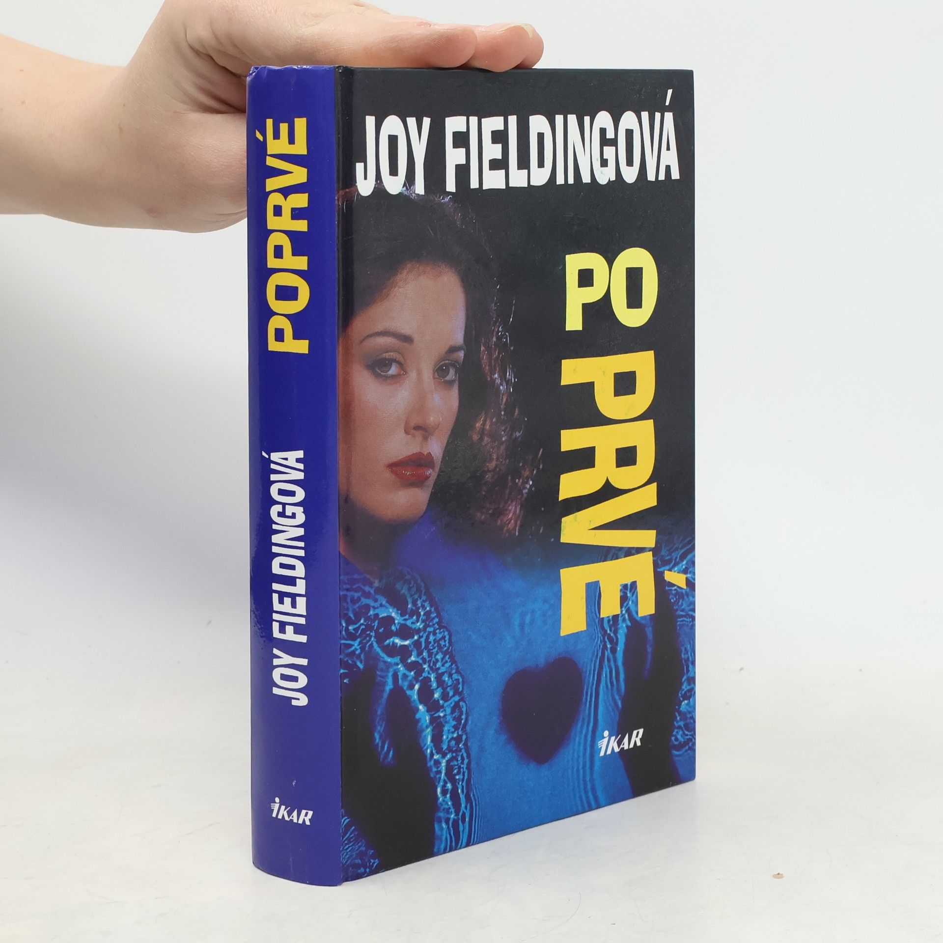 Joy Fielding Poprvé