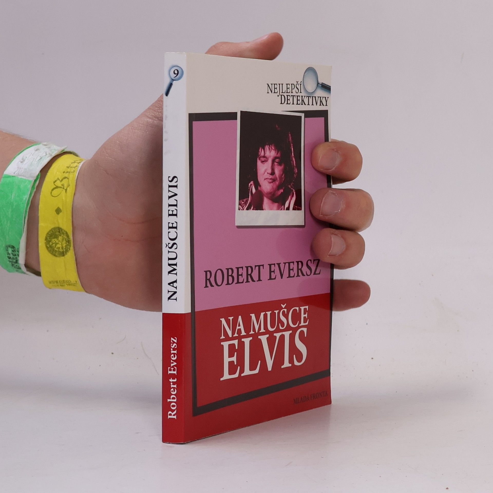 Robert Eversz Na mušce Elvis