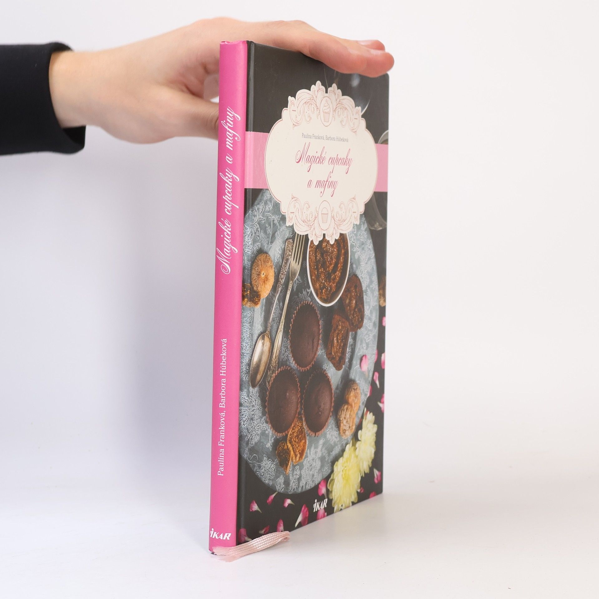 Barbora Húbeková Magické cupcaky a mafiny