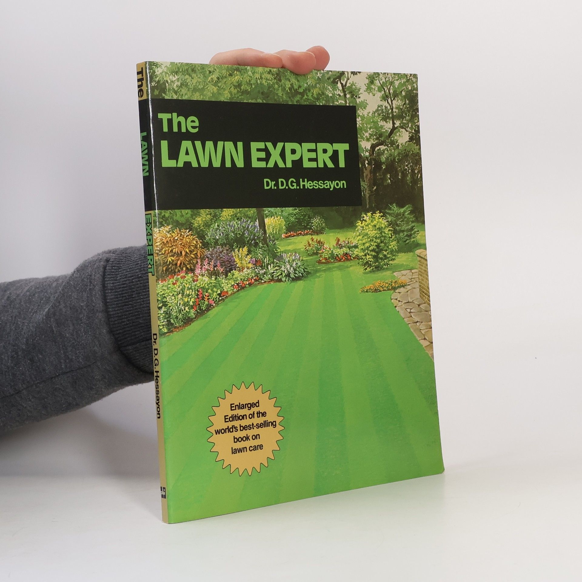 D. G. Hessayon The Lawn Expert