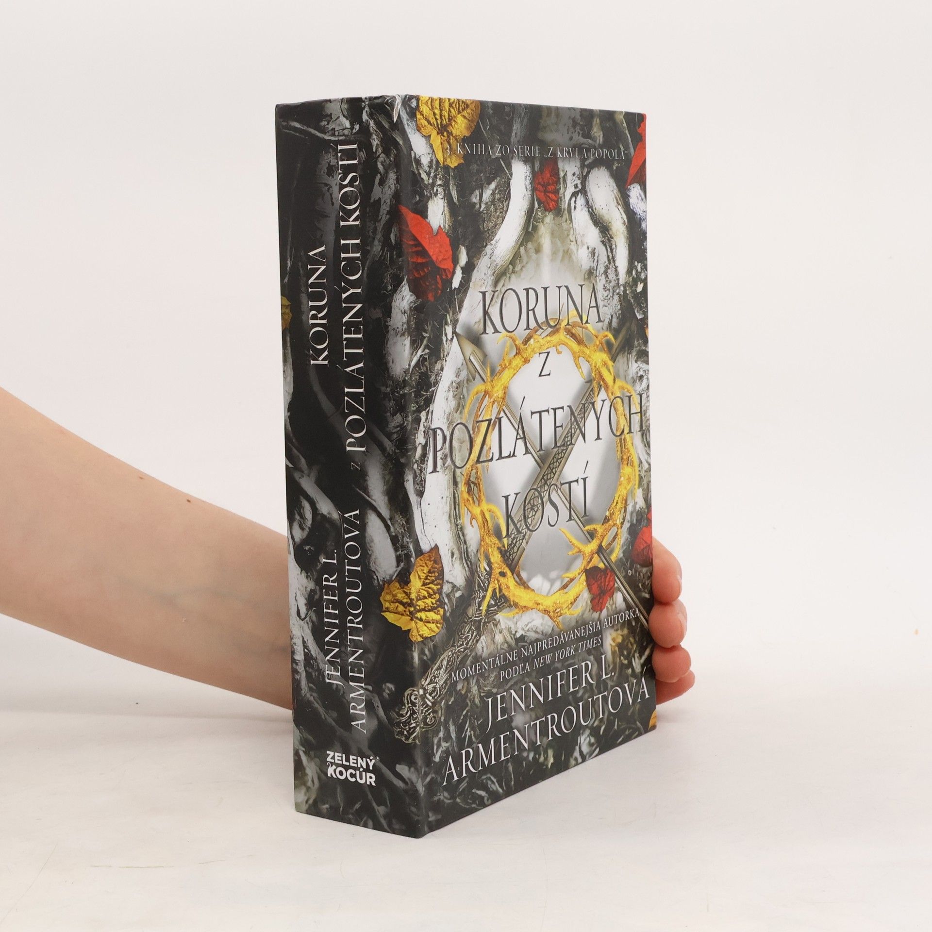 Jennifer Armentrout Koruna z pozlátených kostí