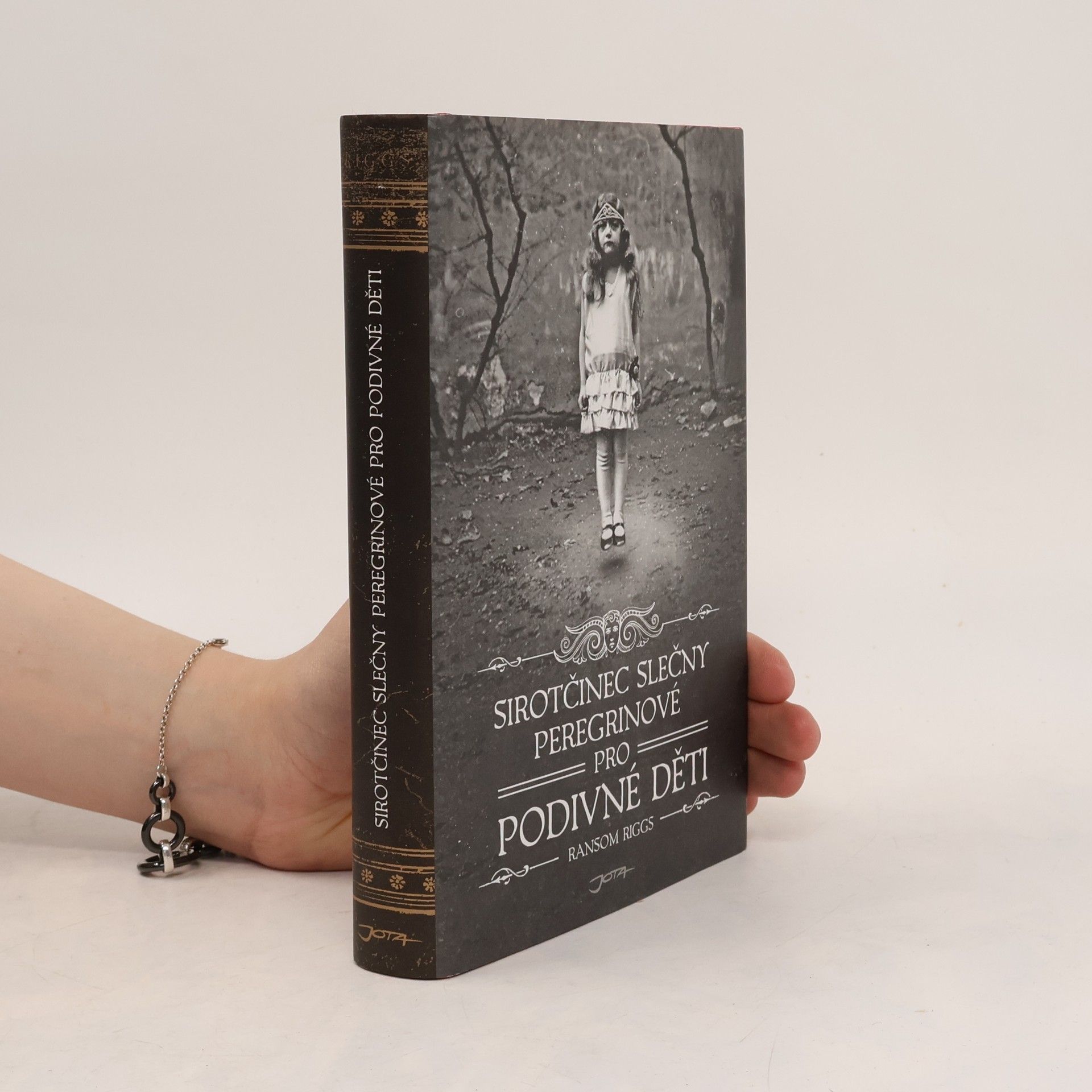 Ransom Riggs Sirotčinec slečny Peregrinové pro podivné děti