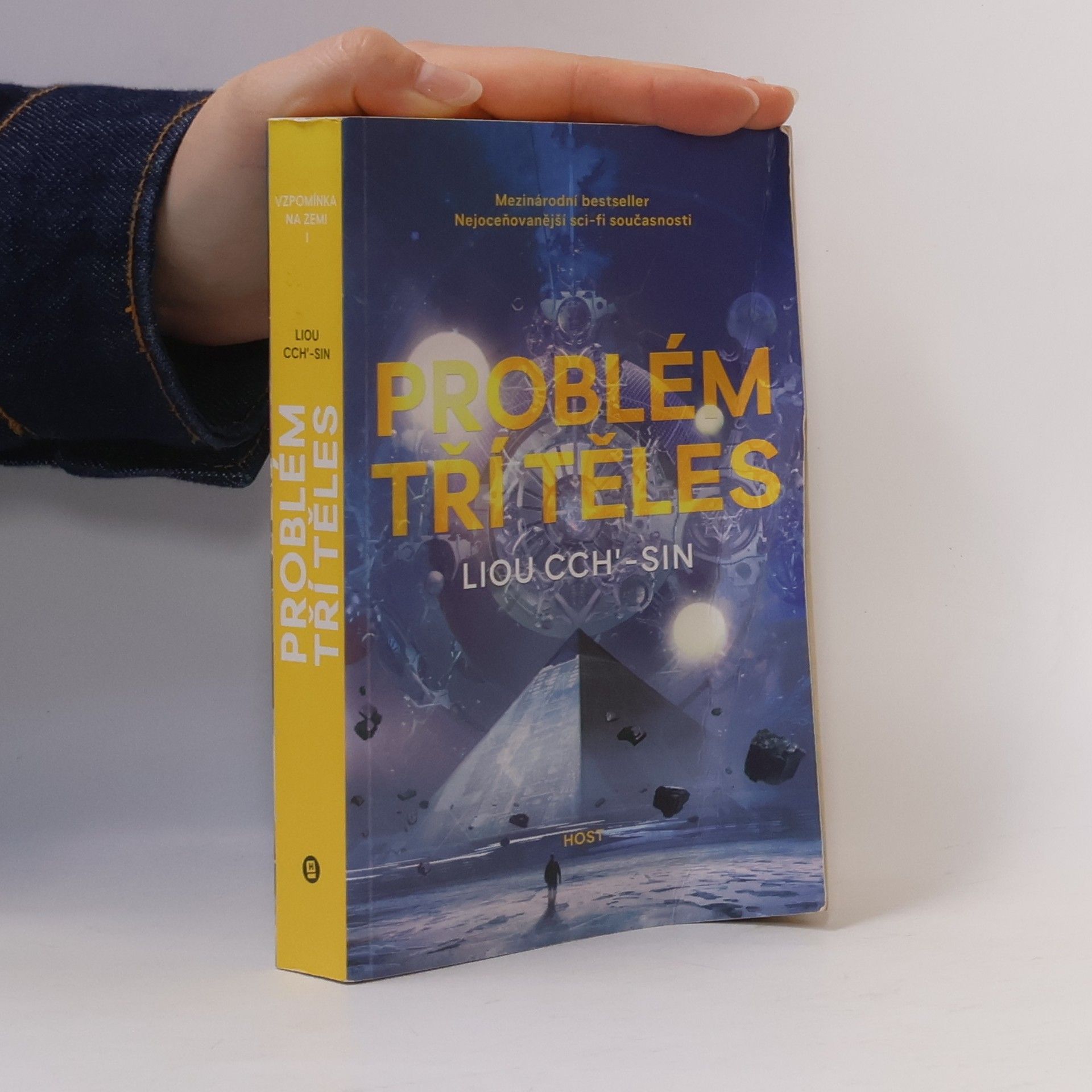 Liu Cixin Problém tří těles