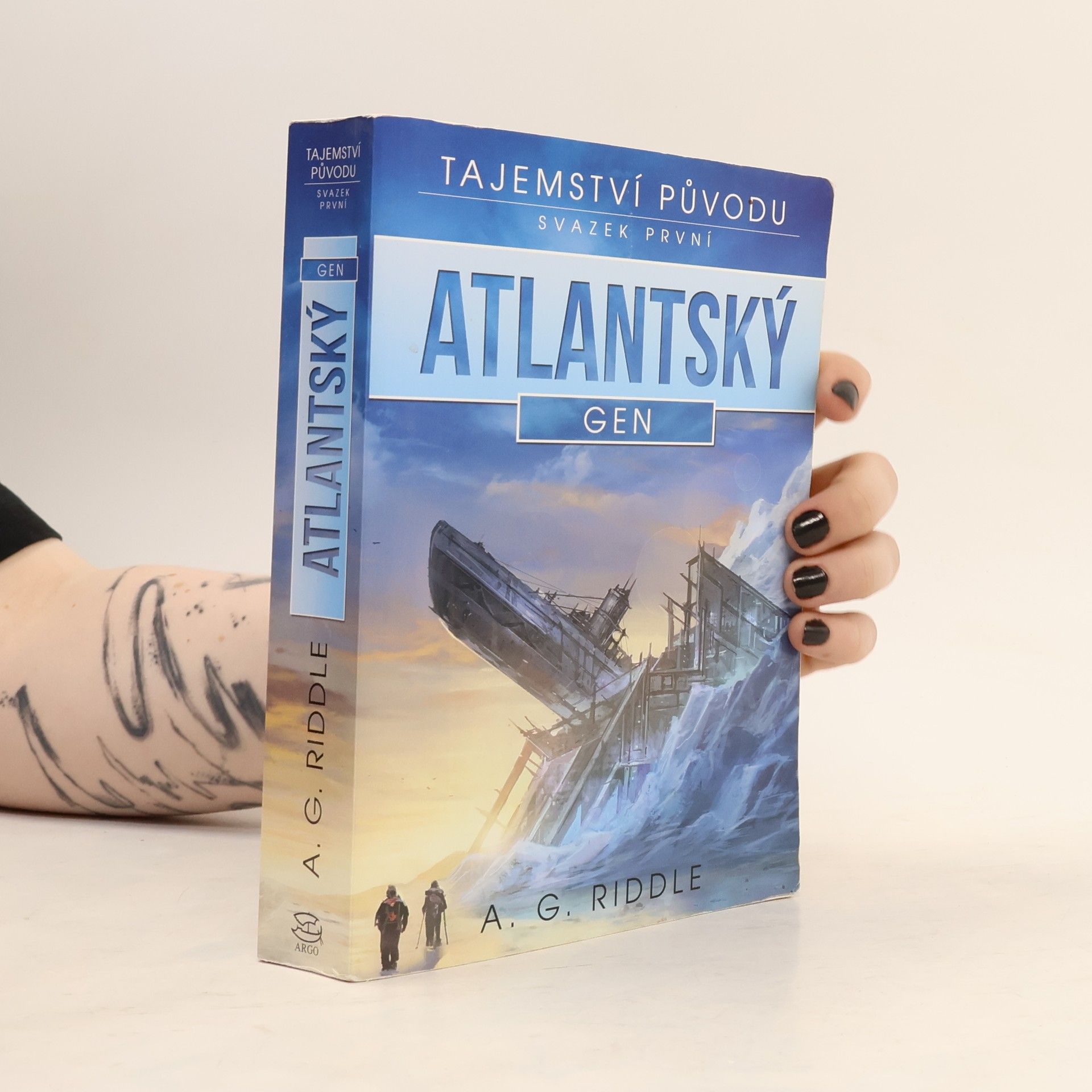 A. G. Riddle Tajemství původu. Svazek první, Atlantský gen