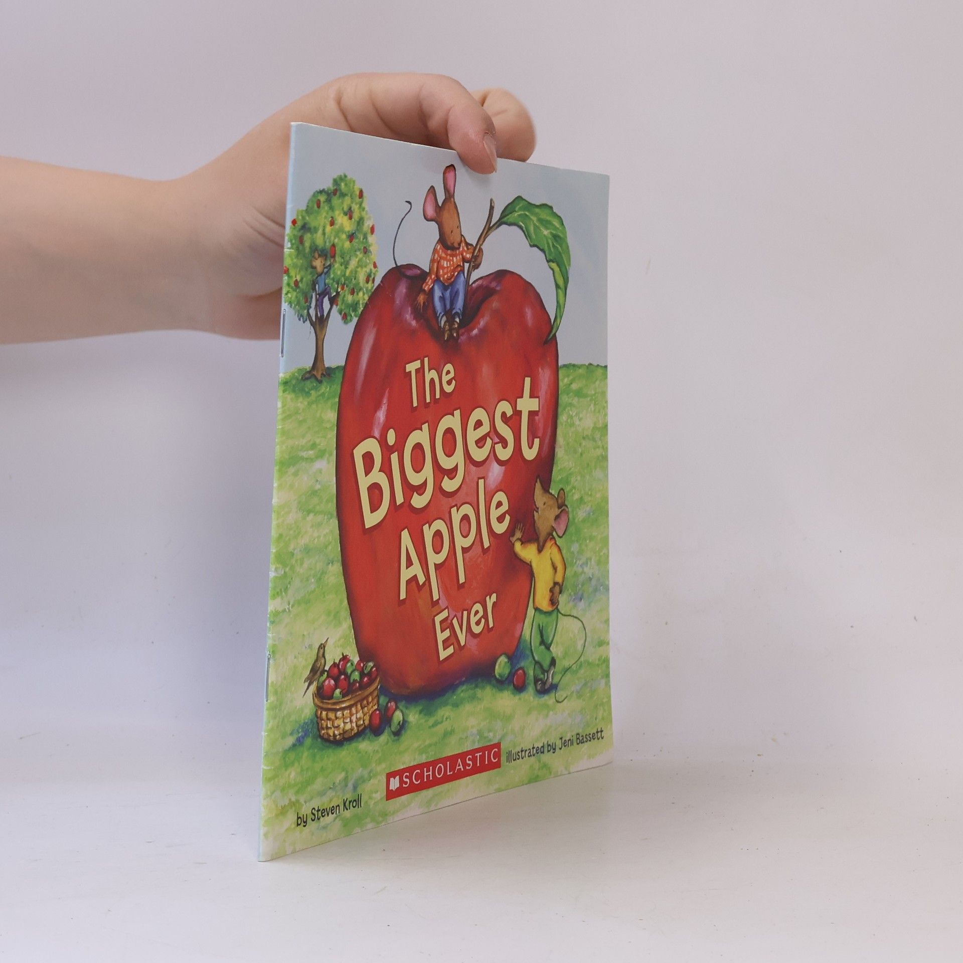 Jeni Bassett The Biggest Apple Ever