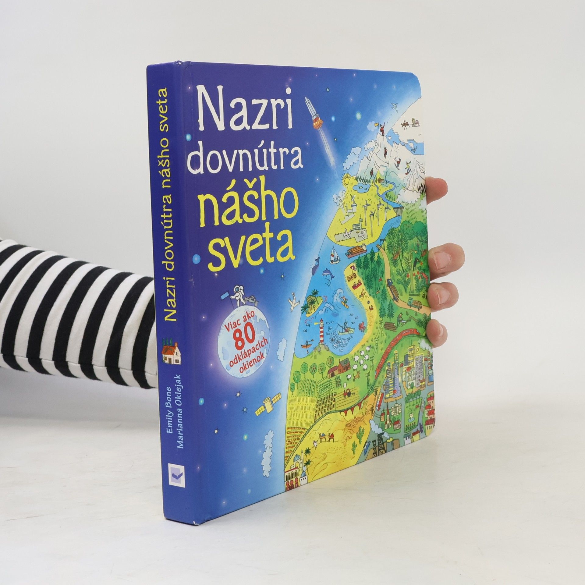 Kolektív autorov Nazri dovnútra nášho sveta