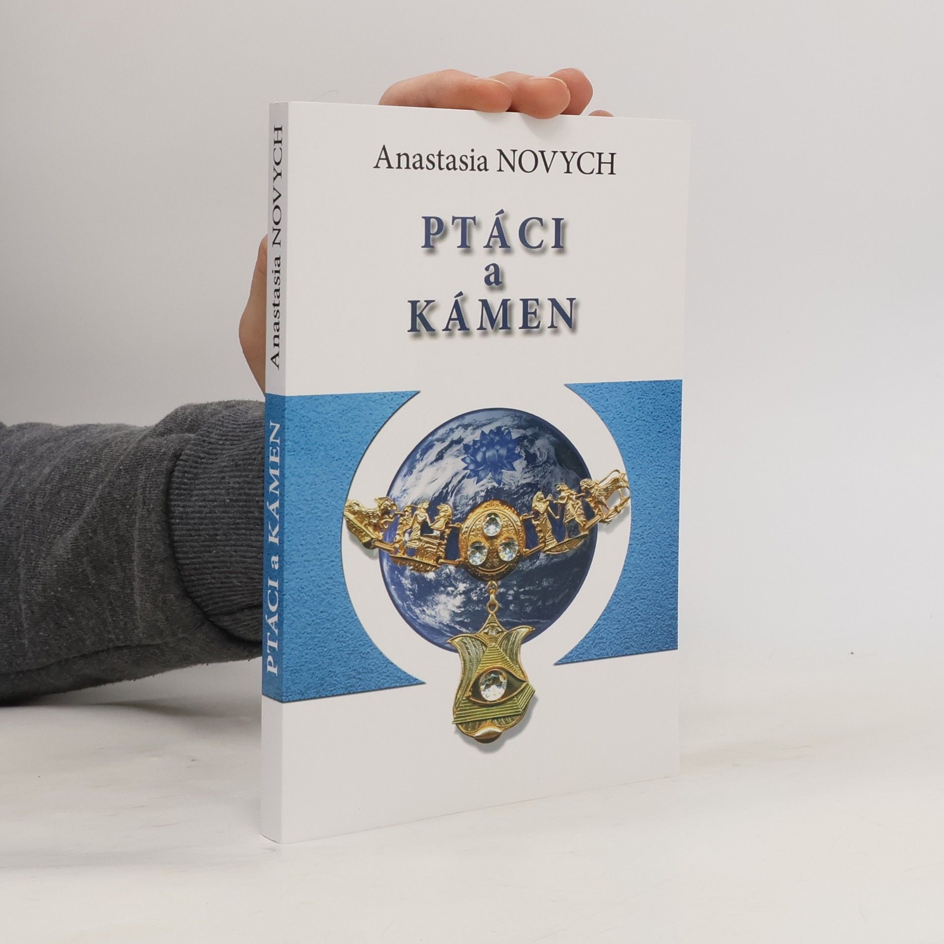 Věra Vachalcová Ptáci a kámen
