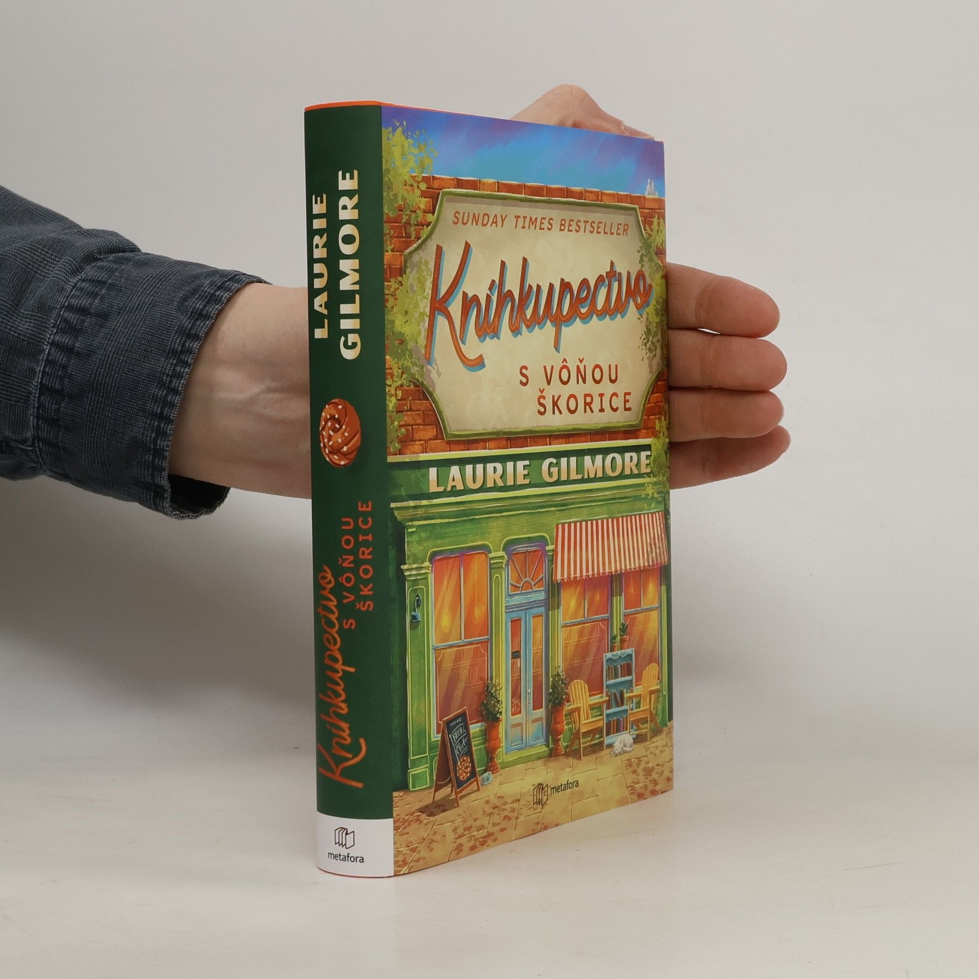 Laurie Gilmore Kníhkupectvo s vôňou škorice