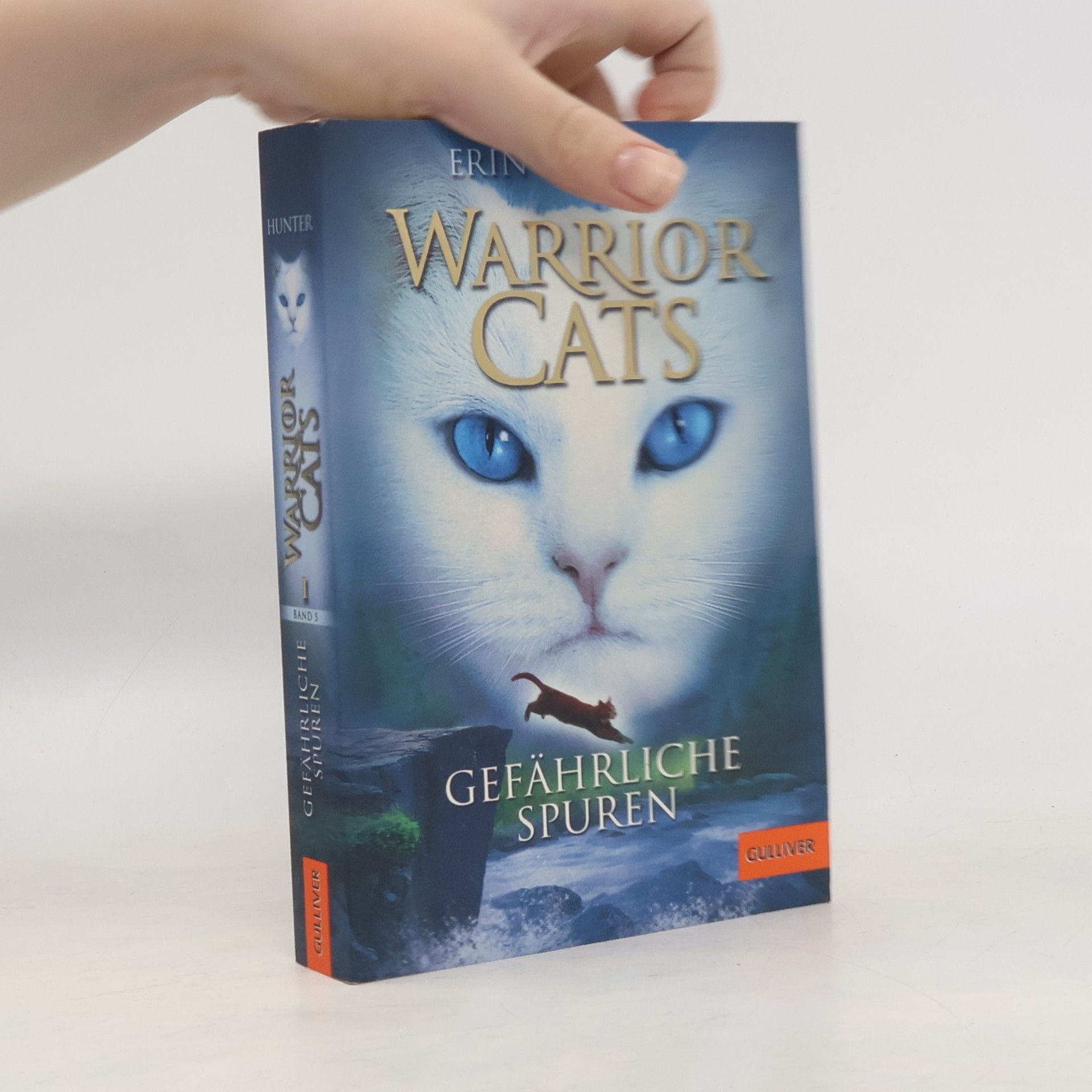 Erin Hunter Warrior Cats. Gefährliche Spuren