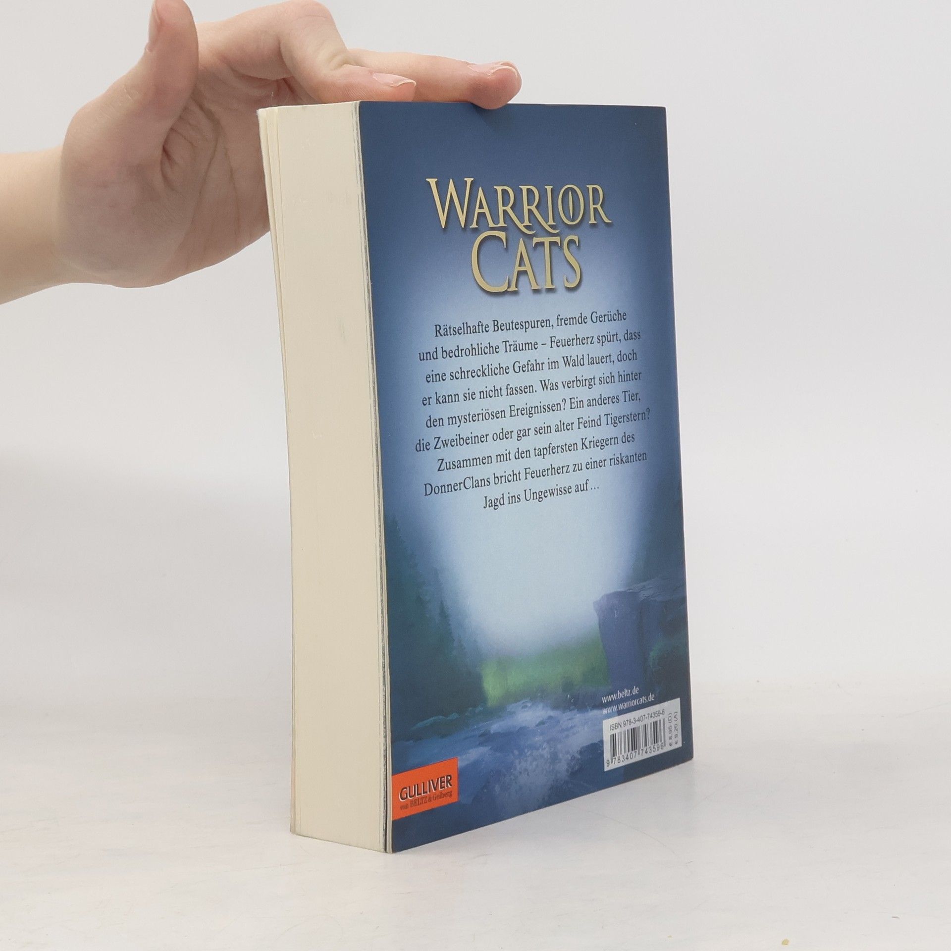 Erin Hunter Warrior Cats. Gefährliche Spuren