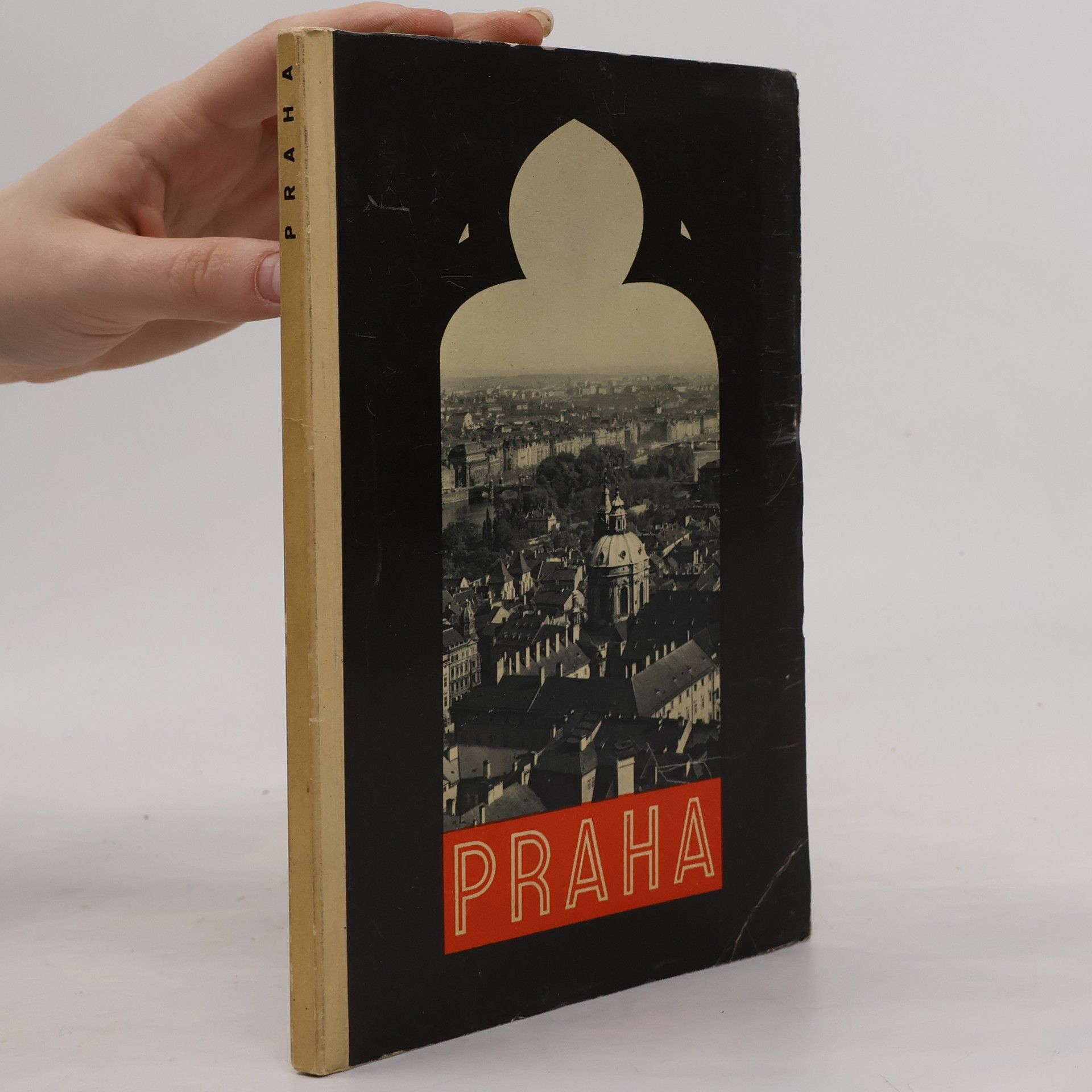 Autores varios Praha