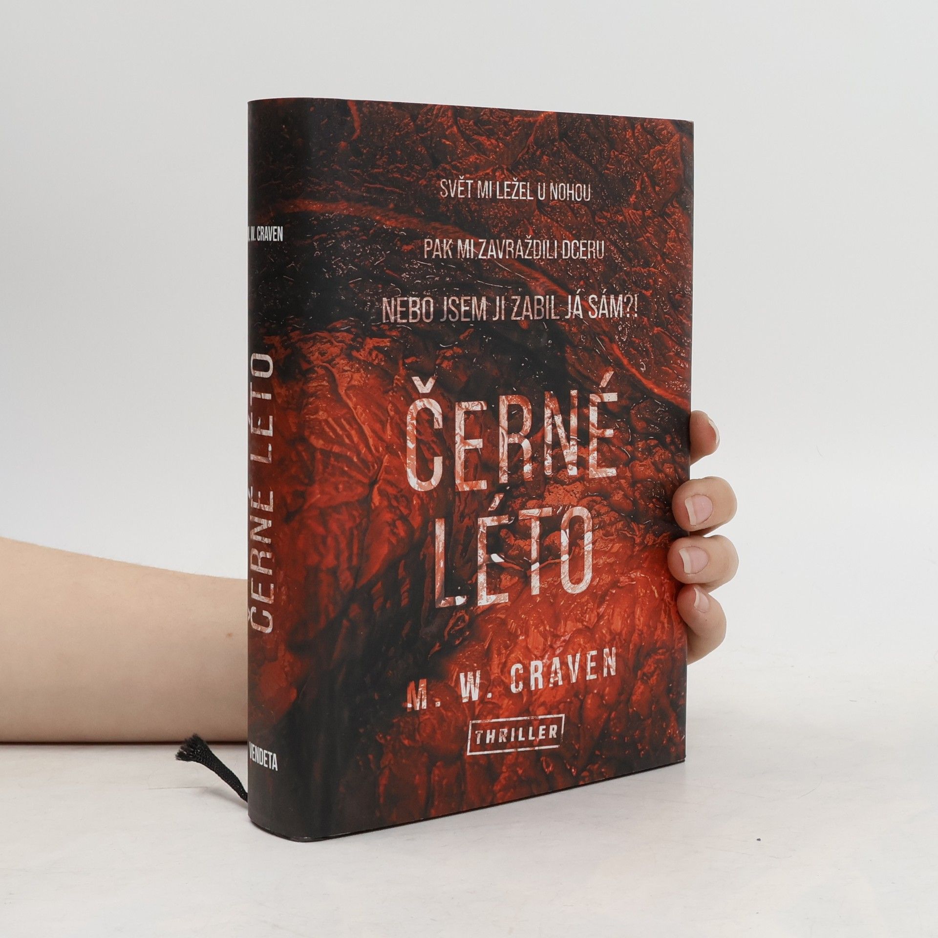 M. W. Craven Černé léto