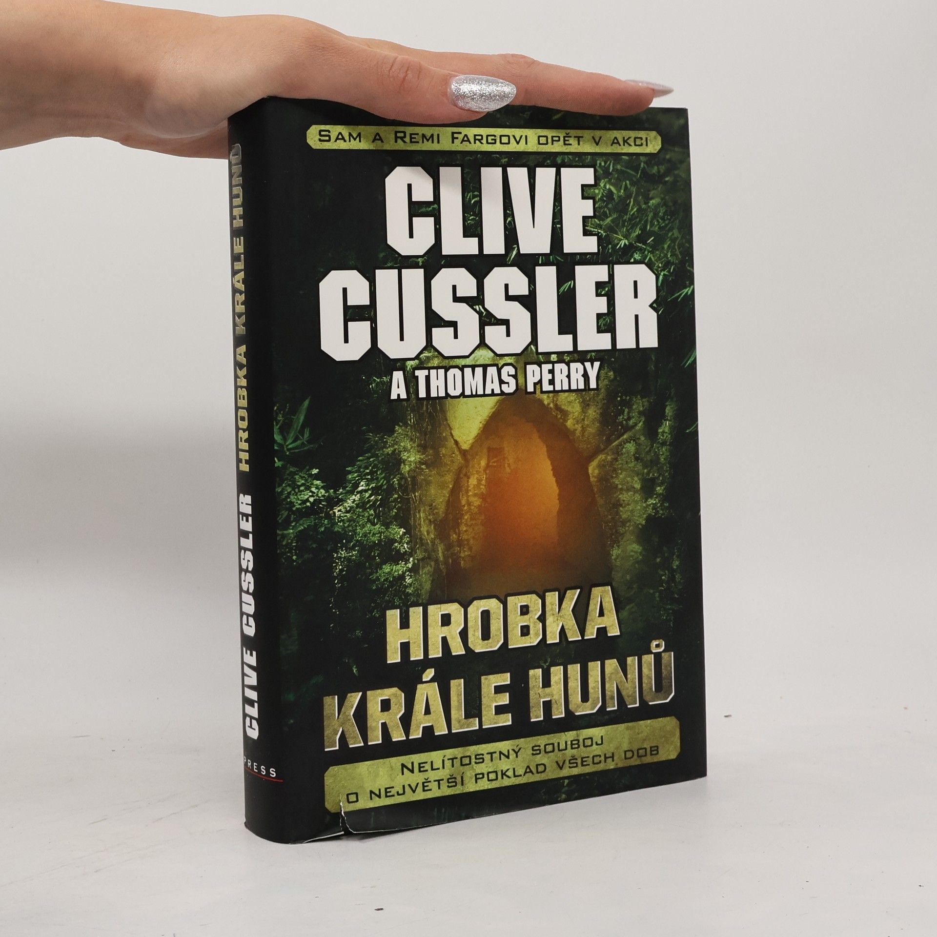 Clive Cussler Hrobka krále Hunů