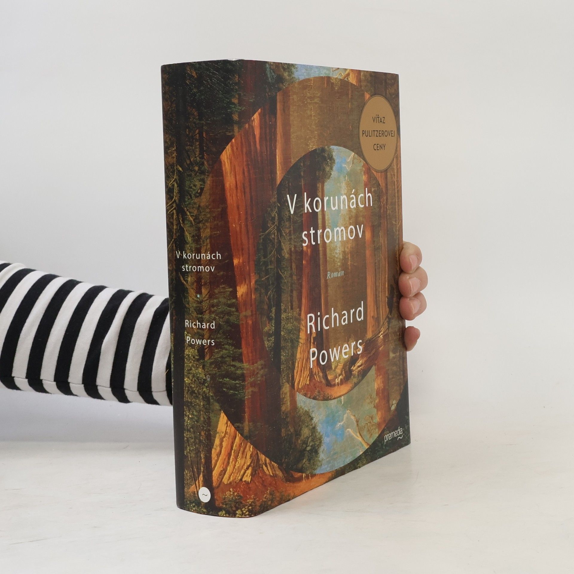 Richard Powers V korunách stromov