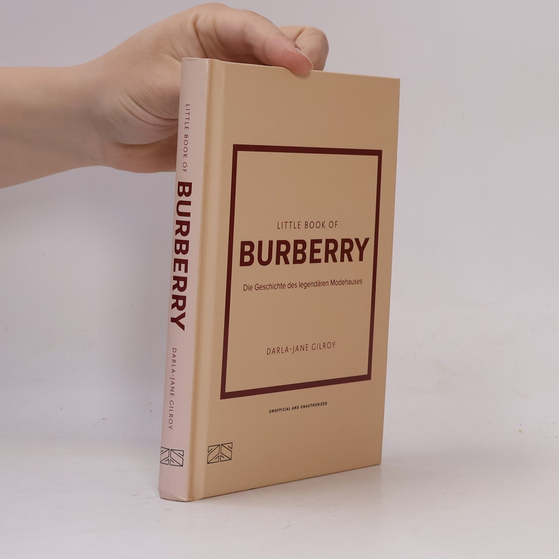 Darla-Jane Gilroy Little Book of Burberry