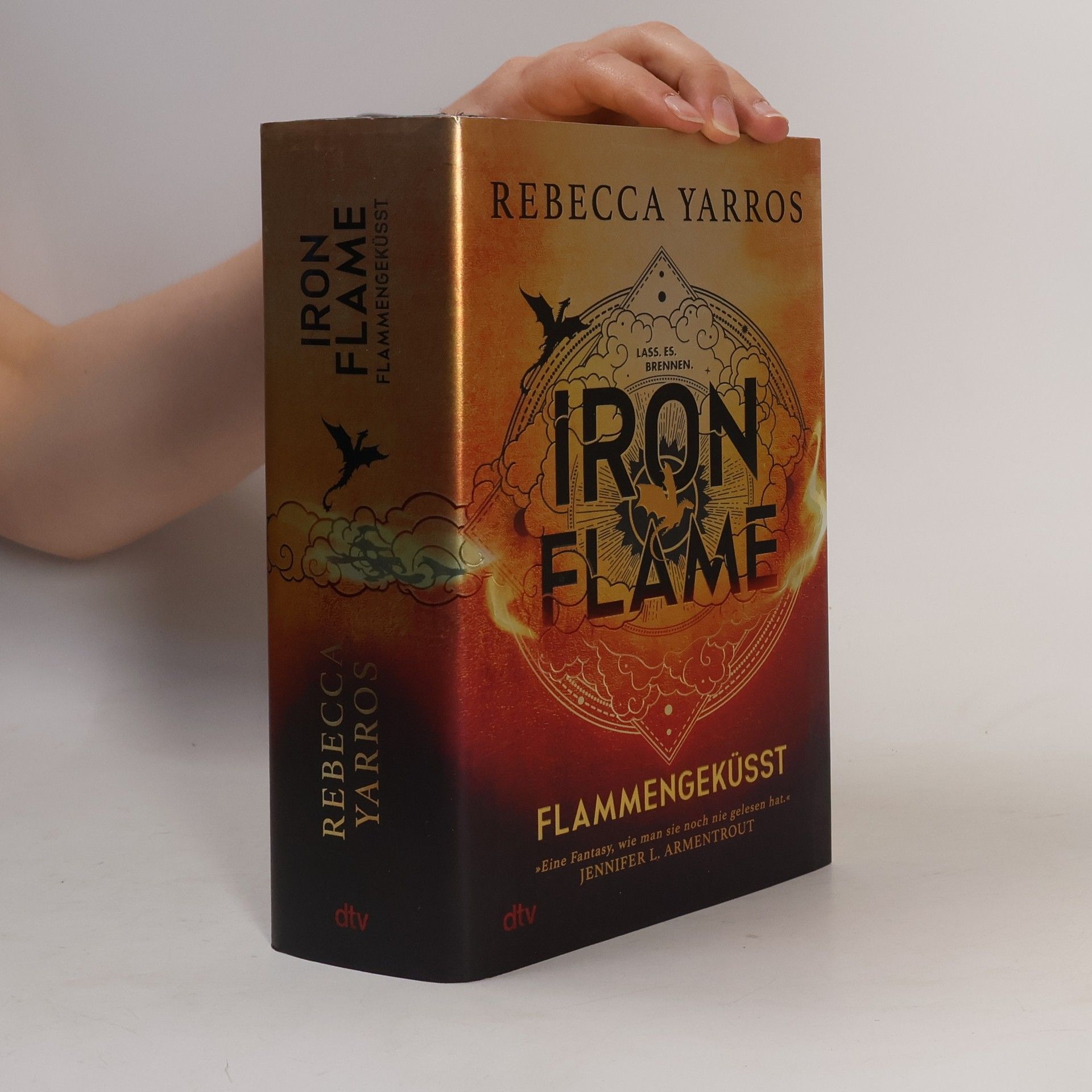 Rebecca Yarros Iron Flame