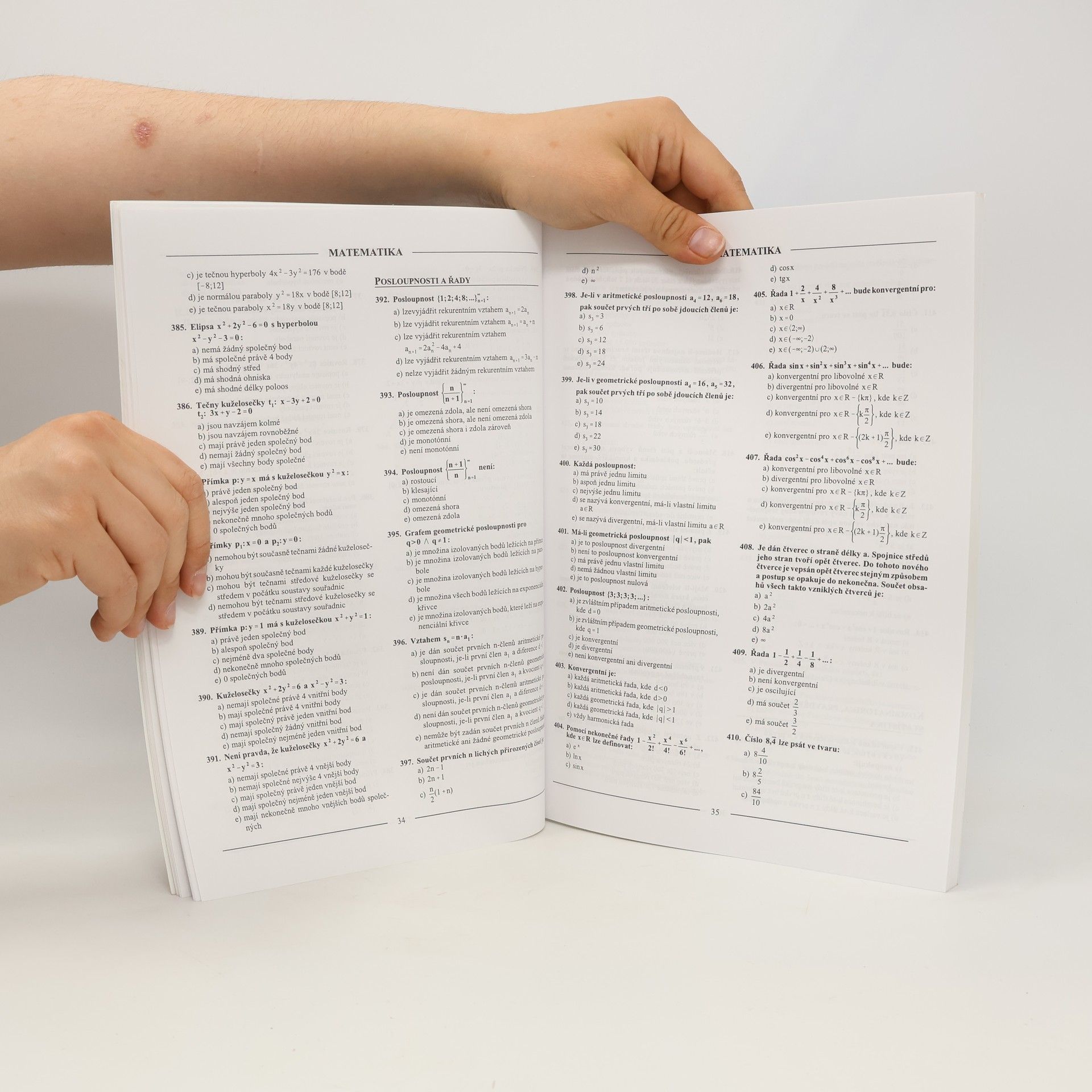 Autores varios Testy z přírodních věd v kostce