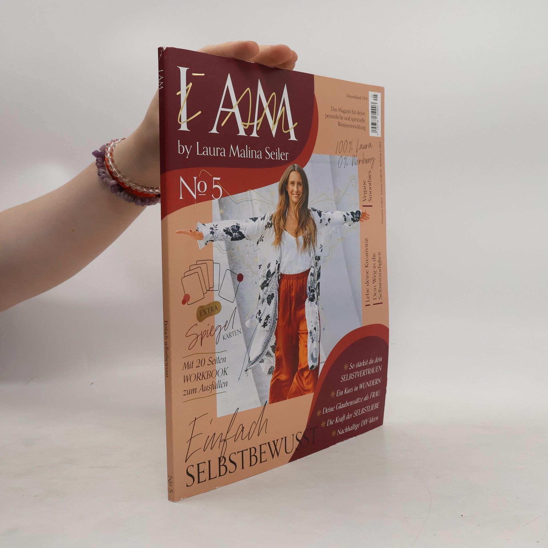 Laura Malina Seiler I Am. No. 5