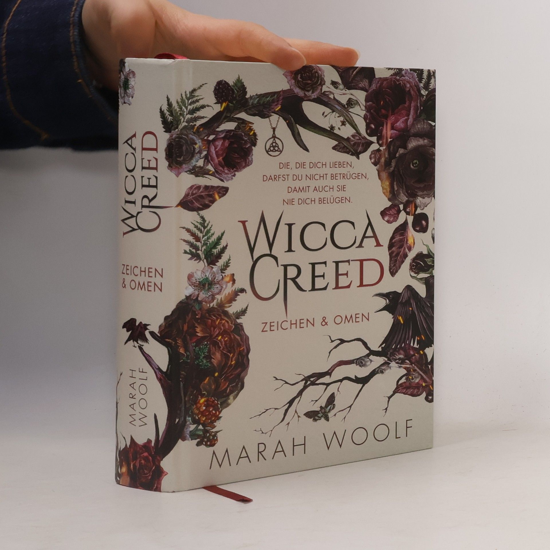 Marah Woolf WiccaCreed. Zeichen & Omen