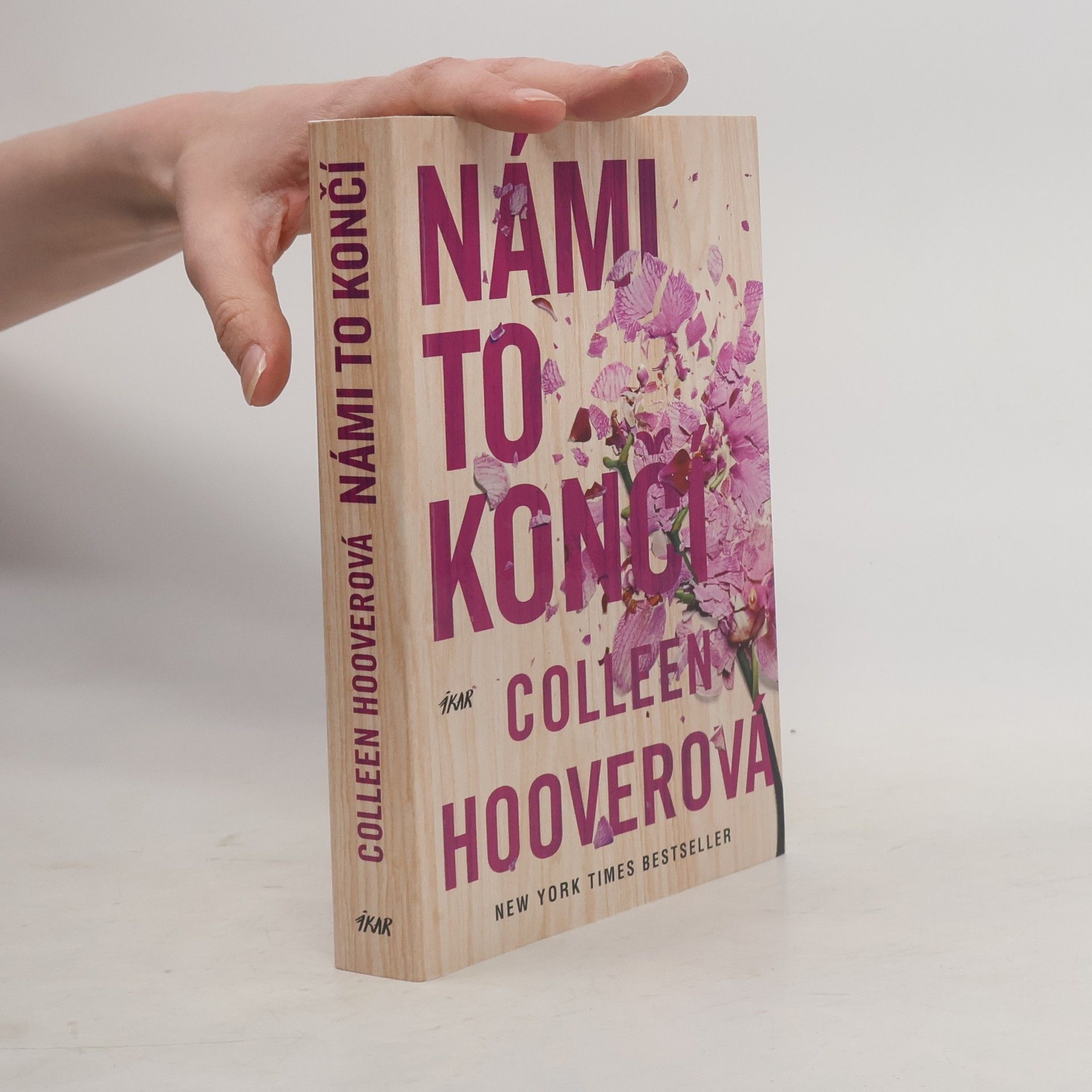 Colleen Hoover Námi to končí