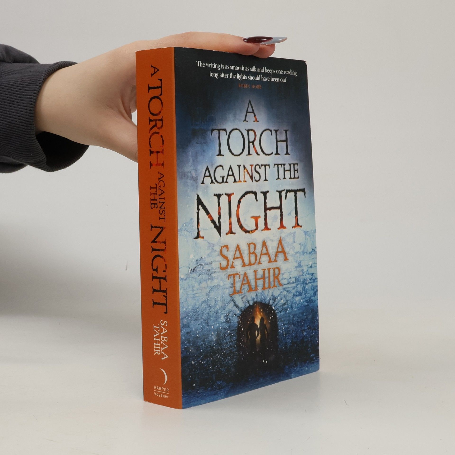Sabaa Tahir A Torch Against the Night