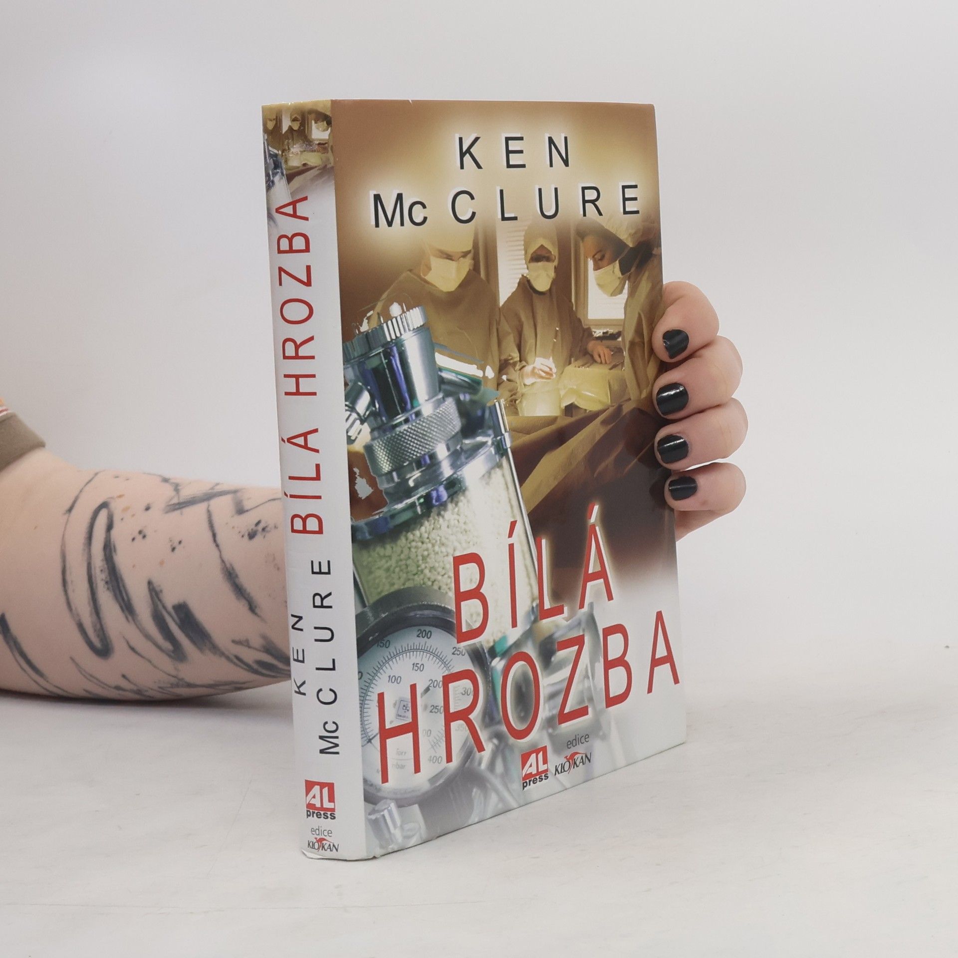 Ken McClure Bílá hrozba