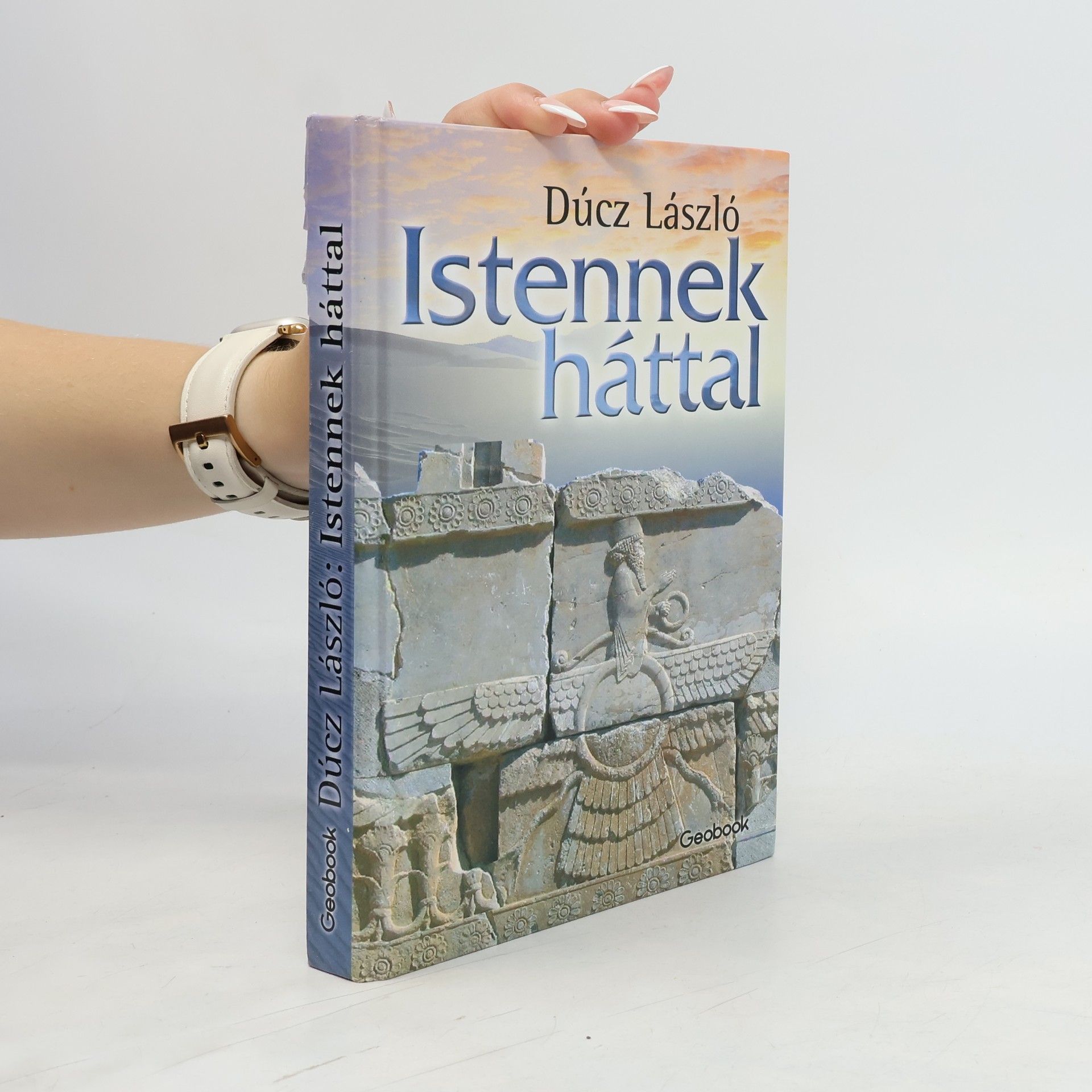 Dúcz László Istennek háttal