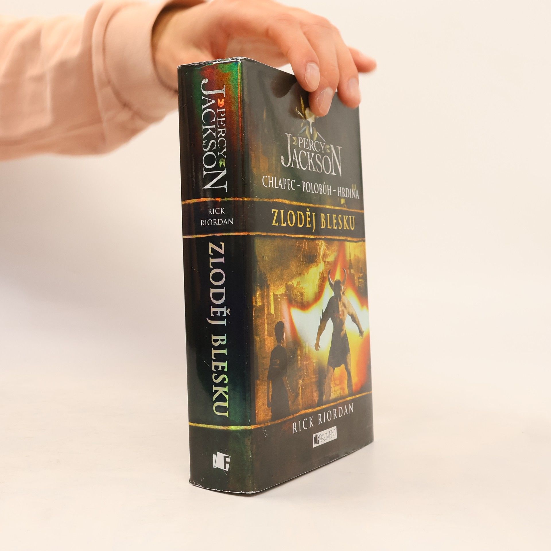 Rick Riordan Percy Jackson. Zloděj blesku