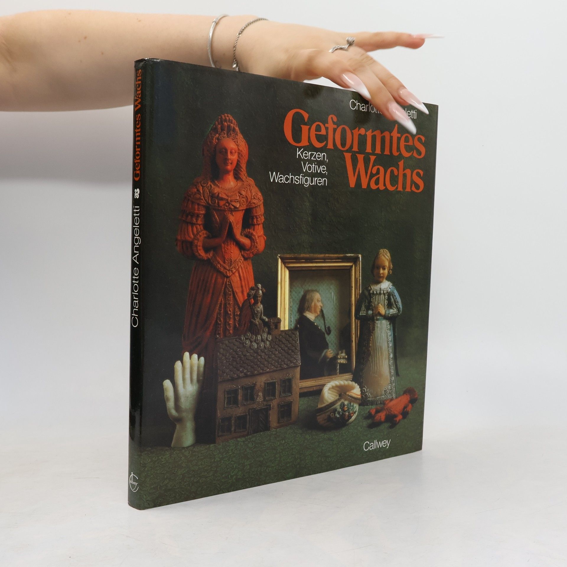 Charlotte Angeletti Geformtes Wachs