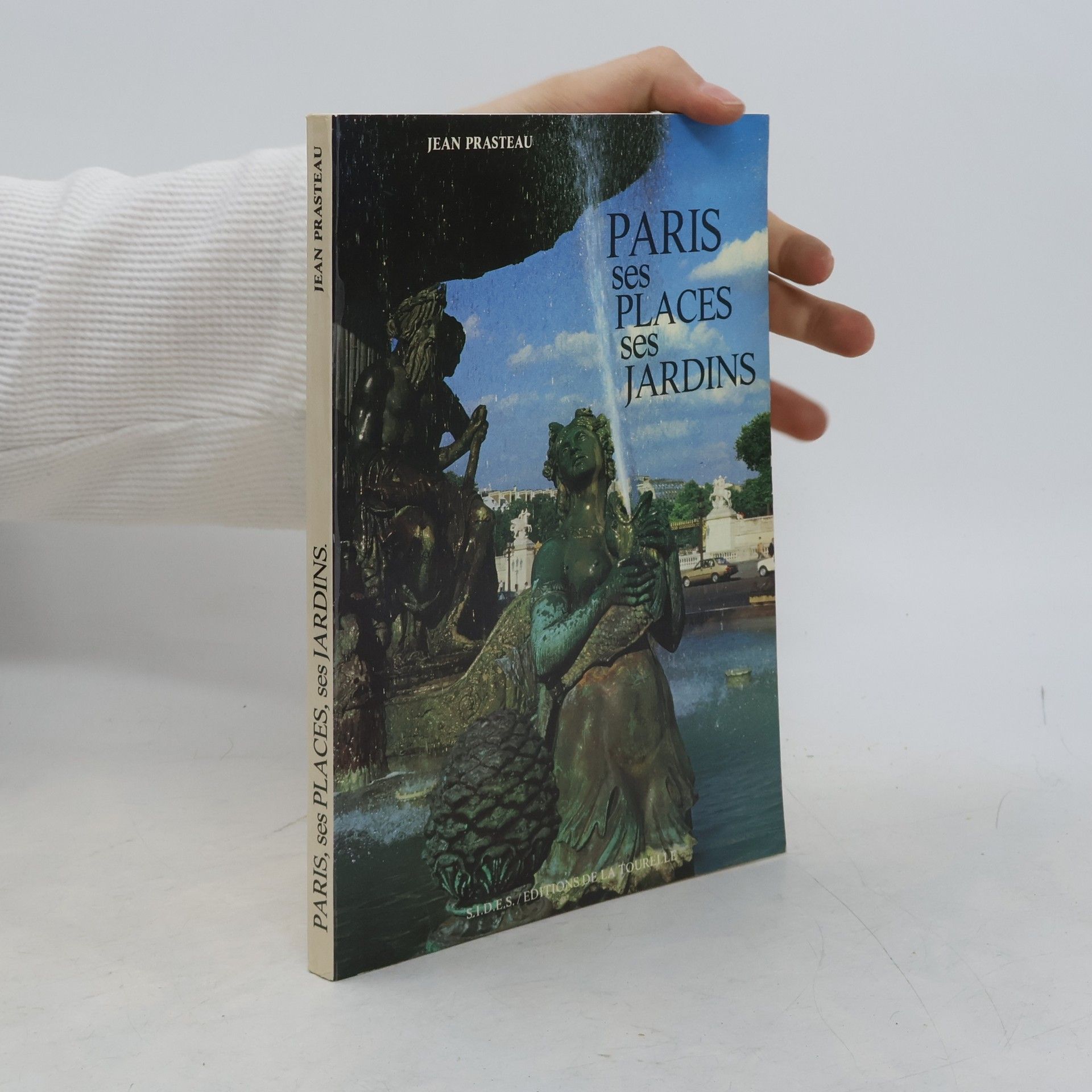 Paris, ses places, ses jardins