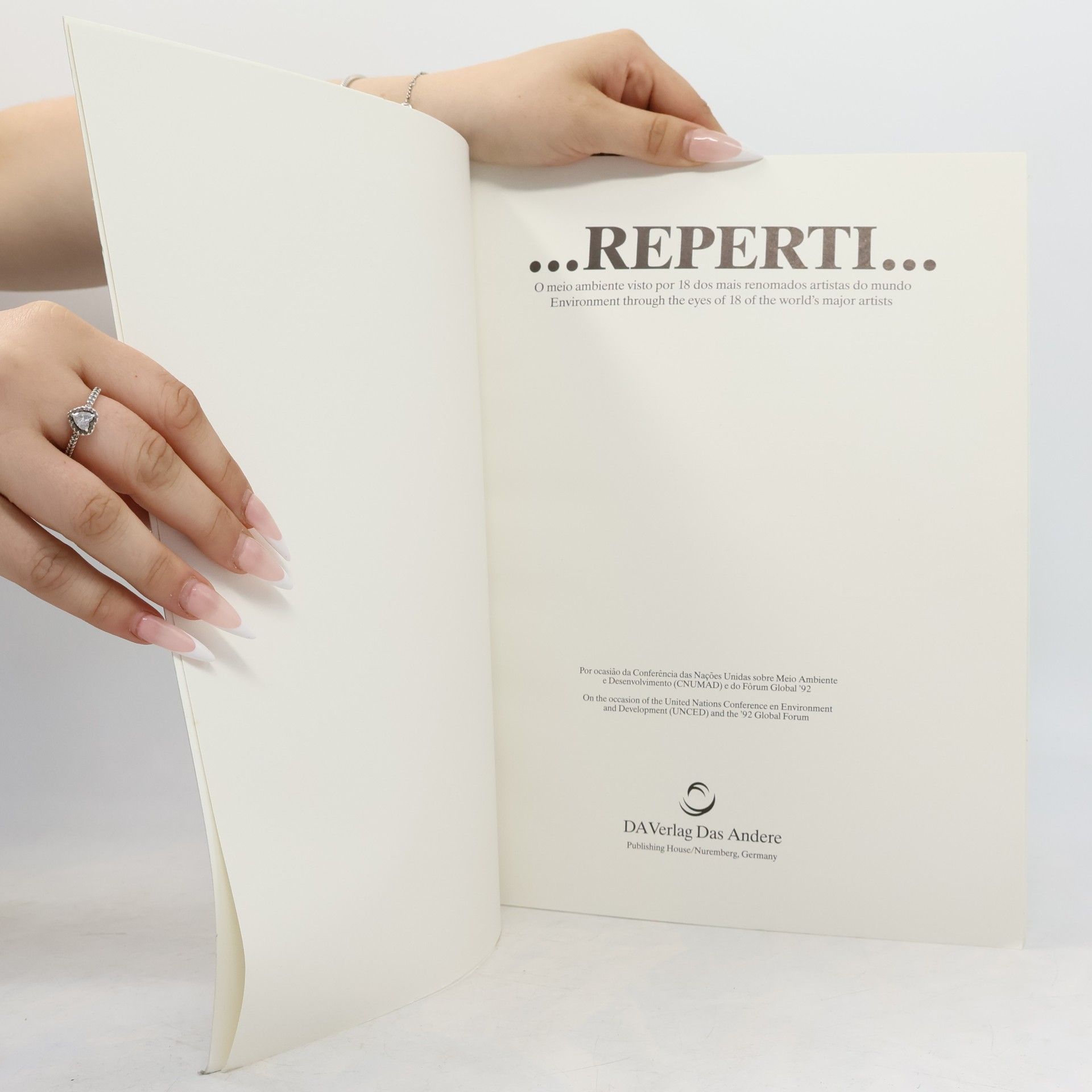 AA.VV. Reperti...