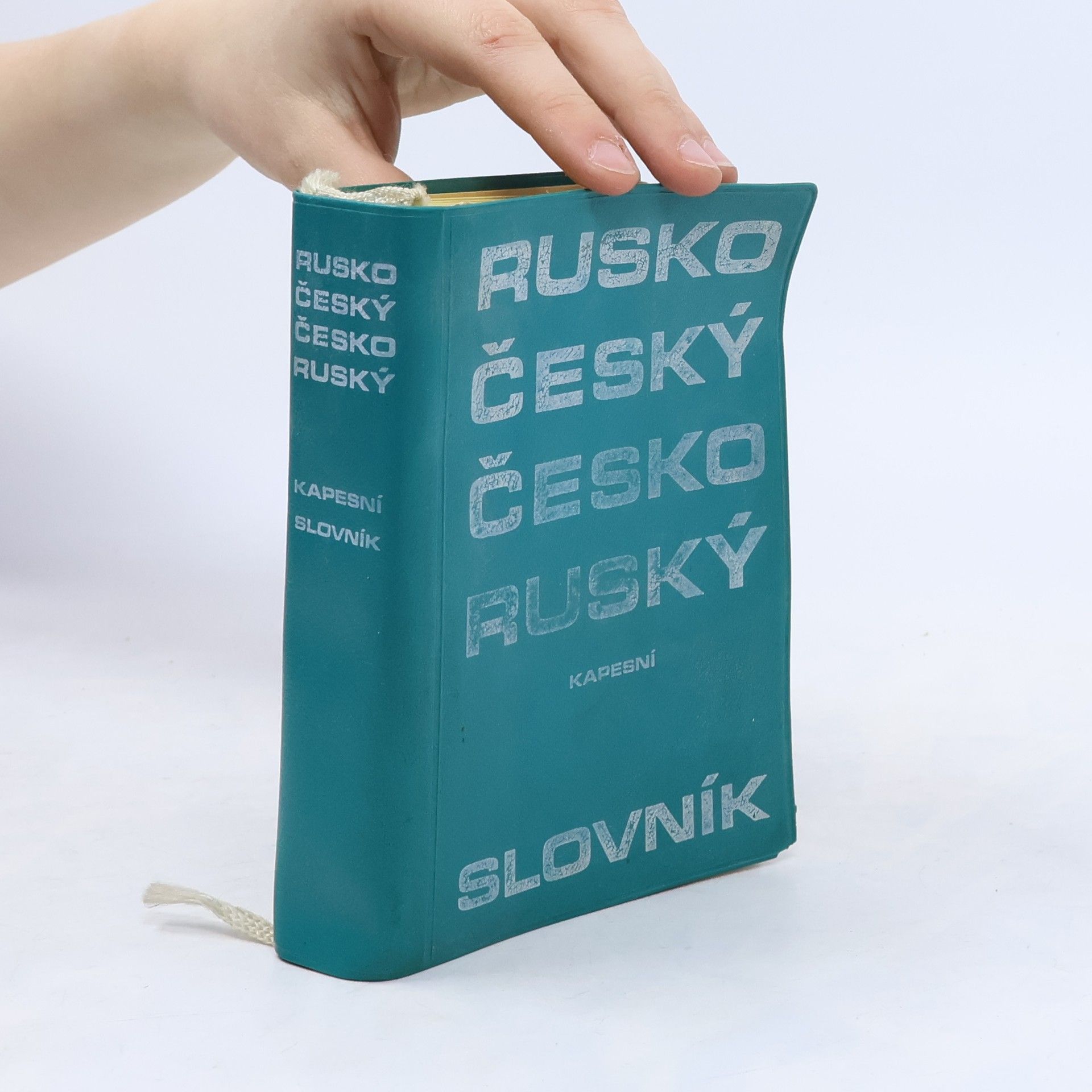 Collectif d'auteurs Kapesní rusko-český a česko-ruský slovník