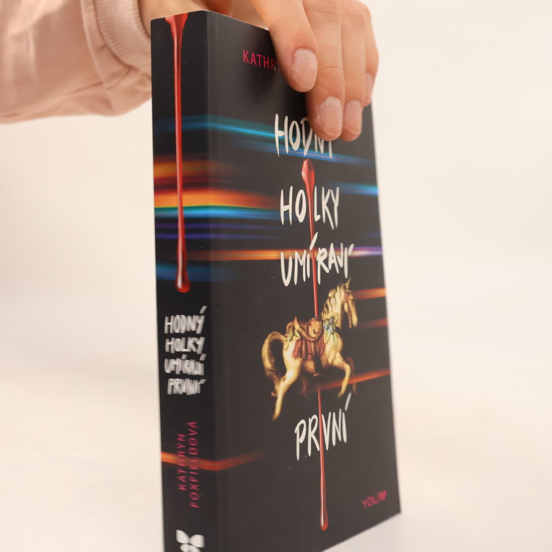 Kathryn Foxfield Hodný holky umírají první