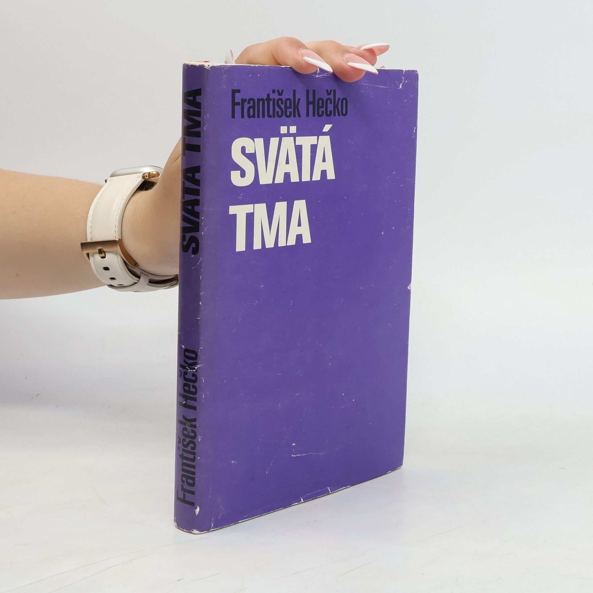 František Hečko Svätá tma